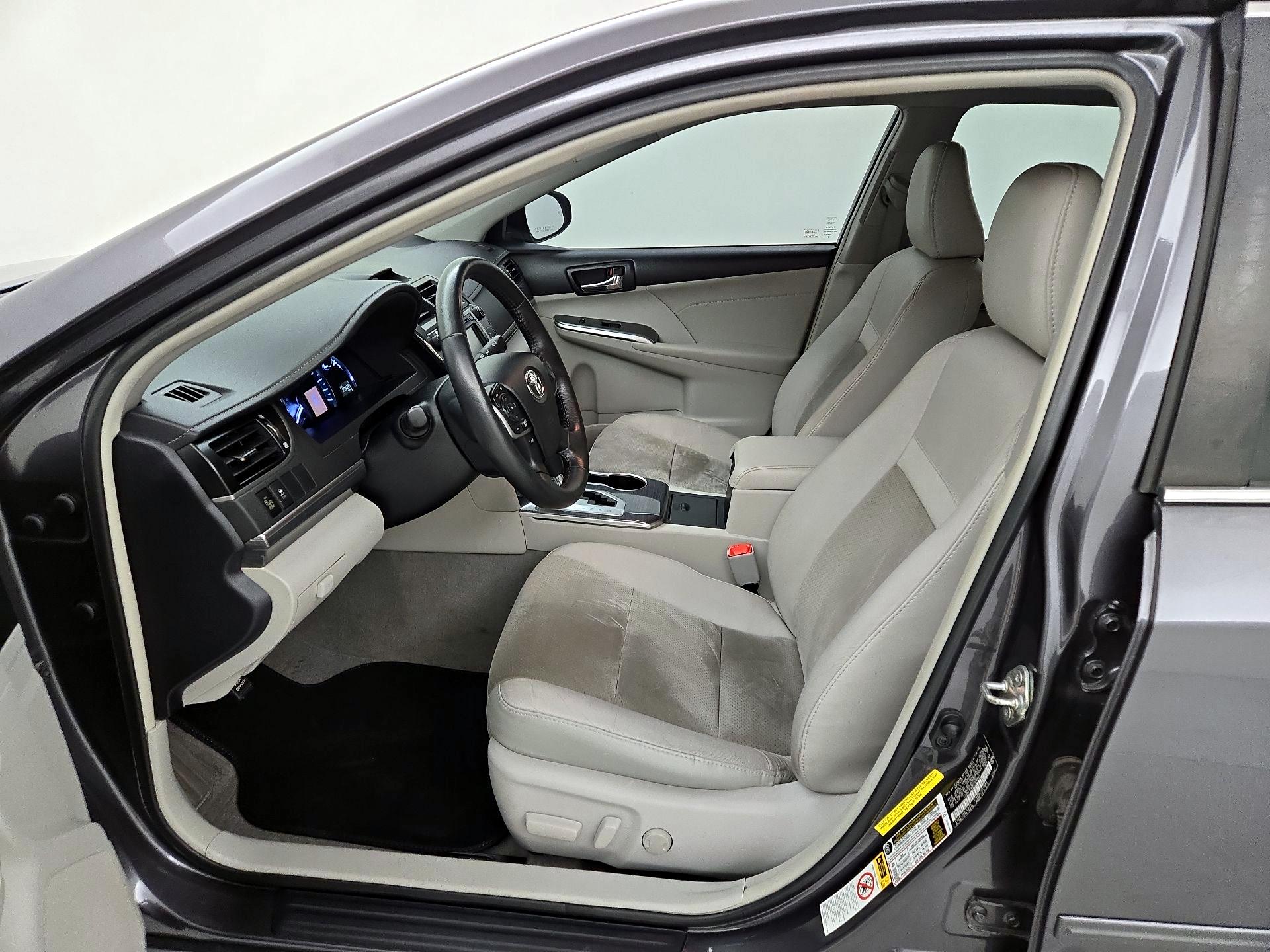 Thumbnail: 2014 Toyota Camry - 11