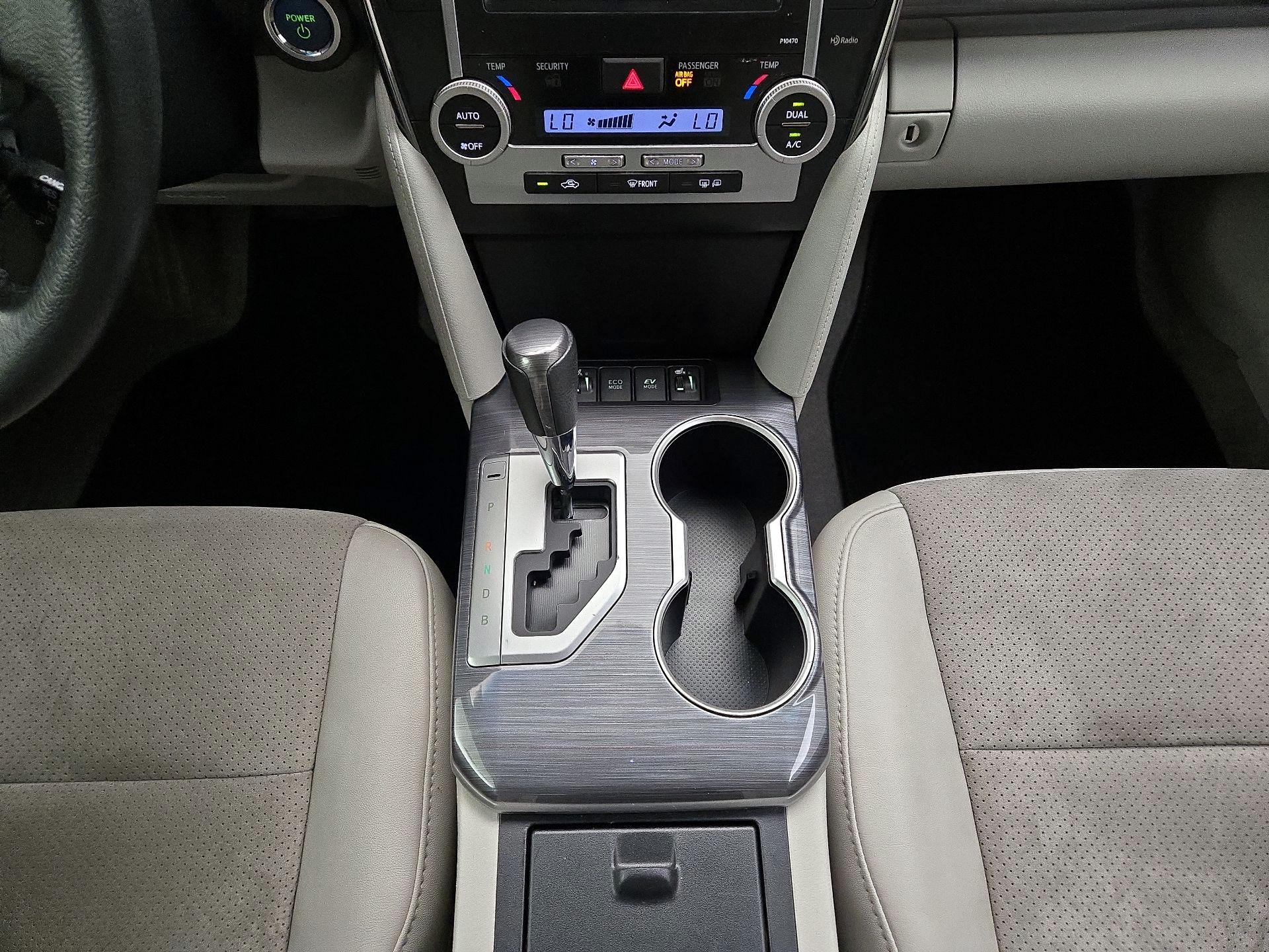 Thumbnail: 2014 Toyota Camry - 18