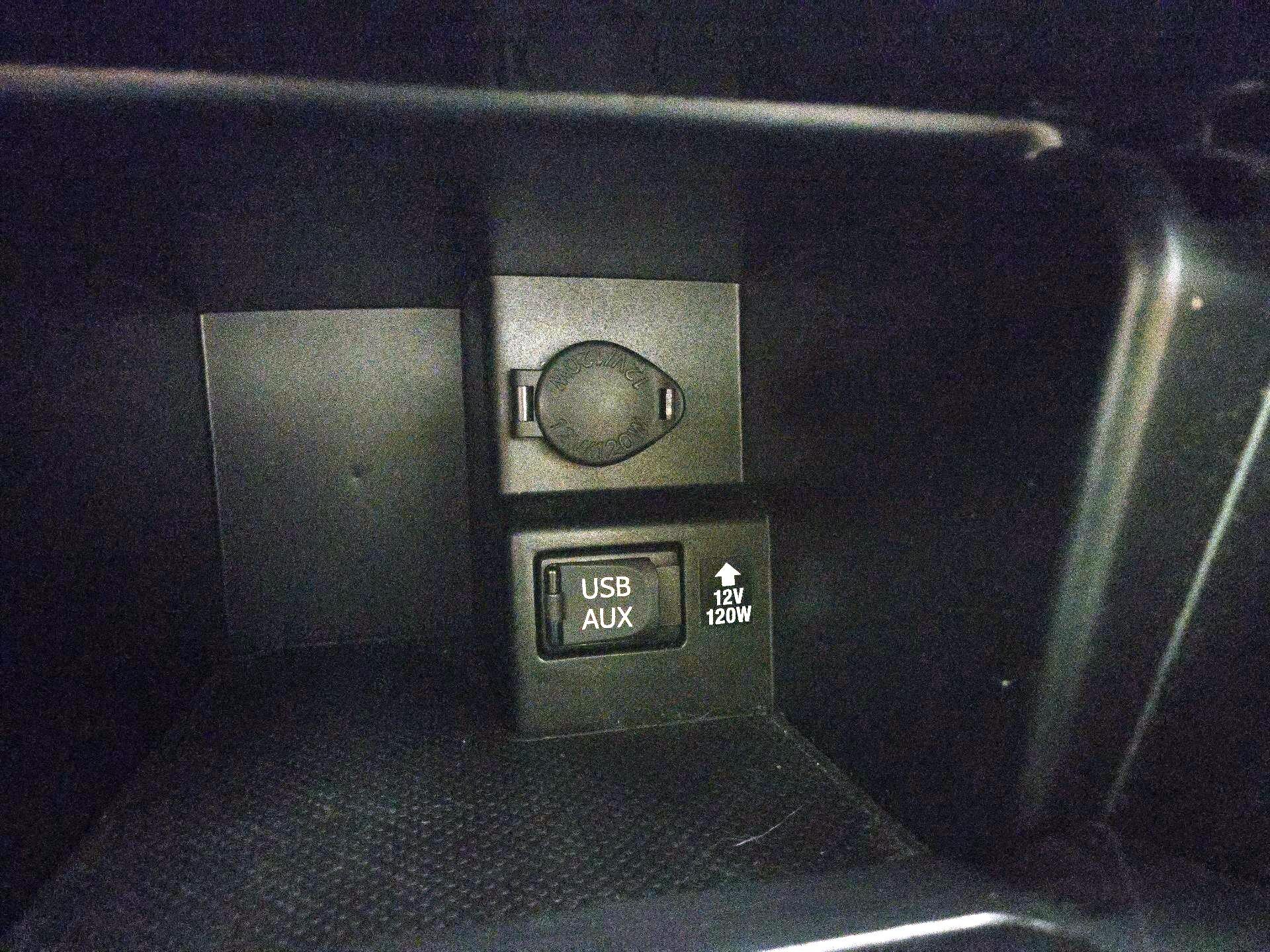 Thumbnail: 2014 Toyota Camry - 19