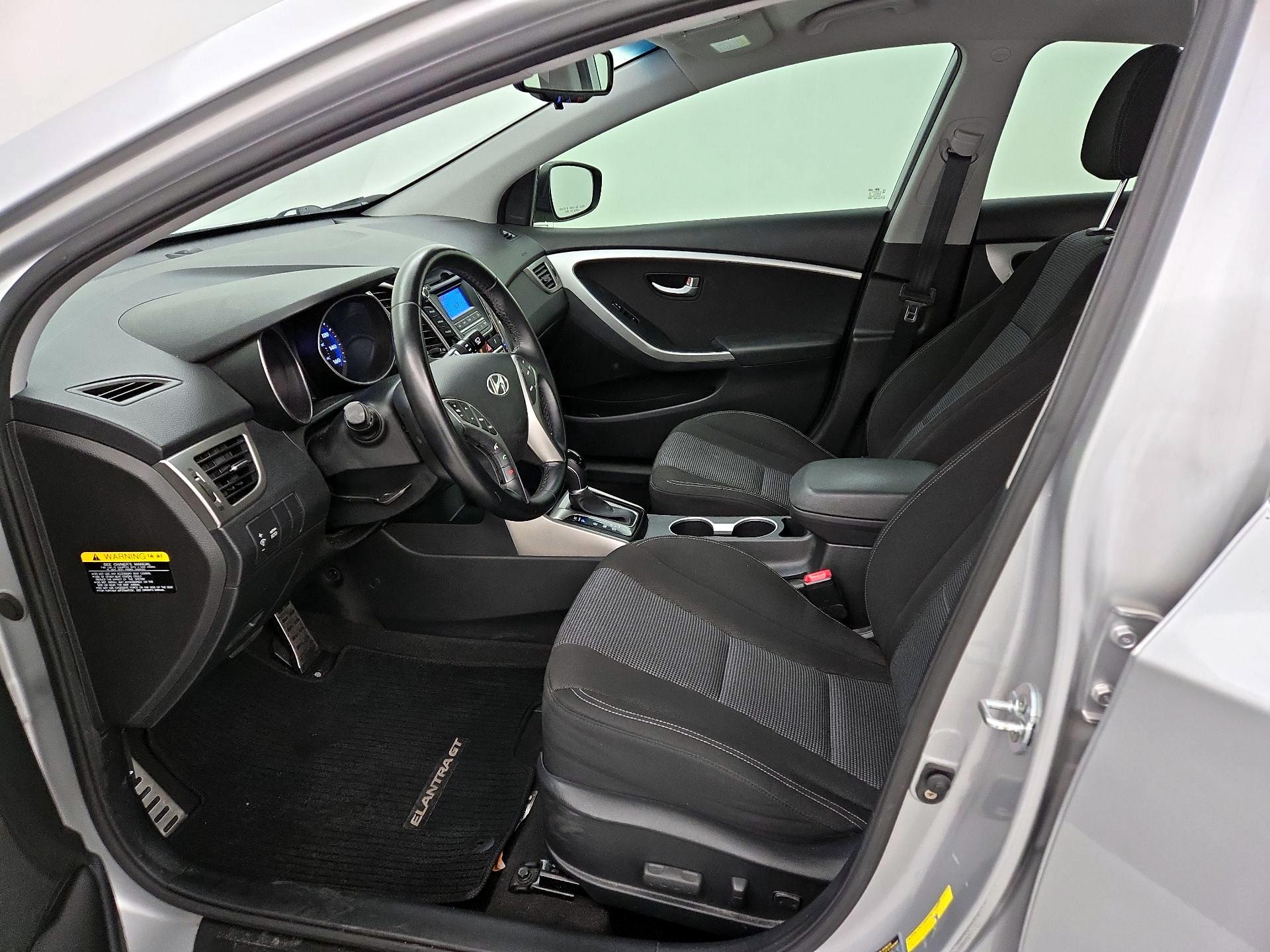 Thumbnail: 2016 Hyundai Elantra - 11
