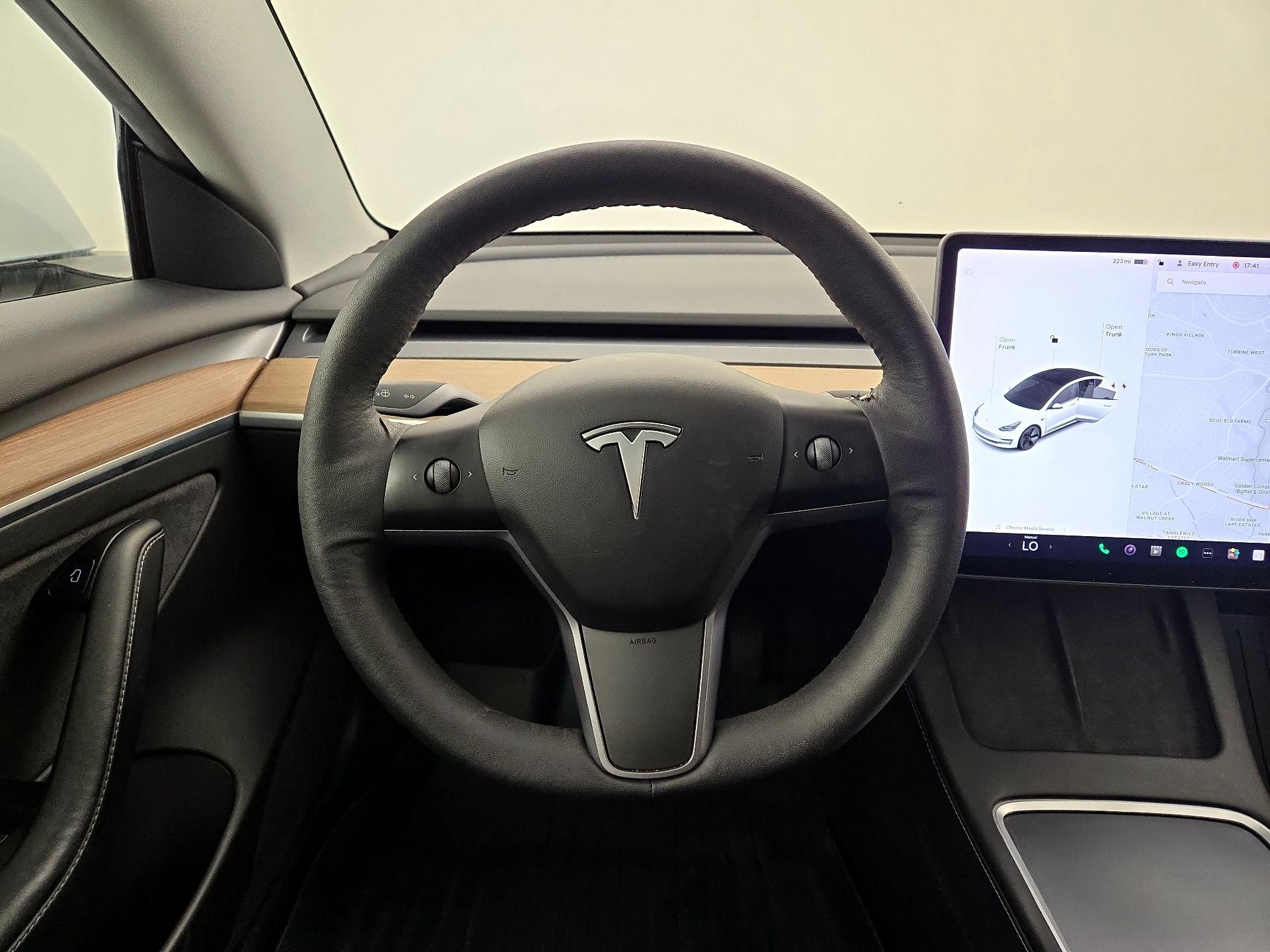 Thumbnail: 2021 Tesla Model 3 - 10