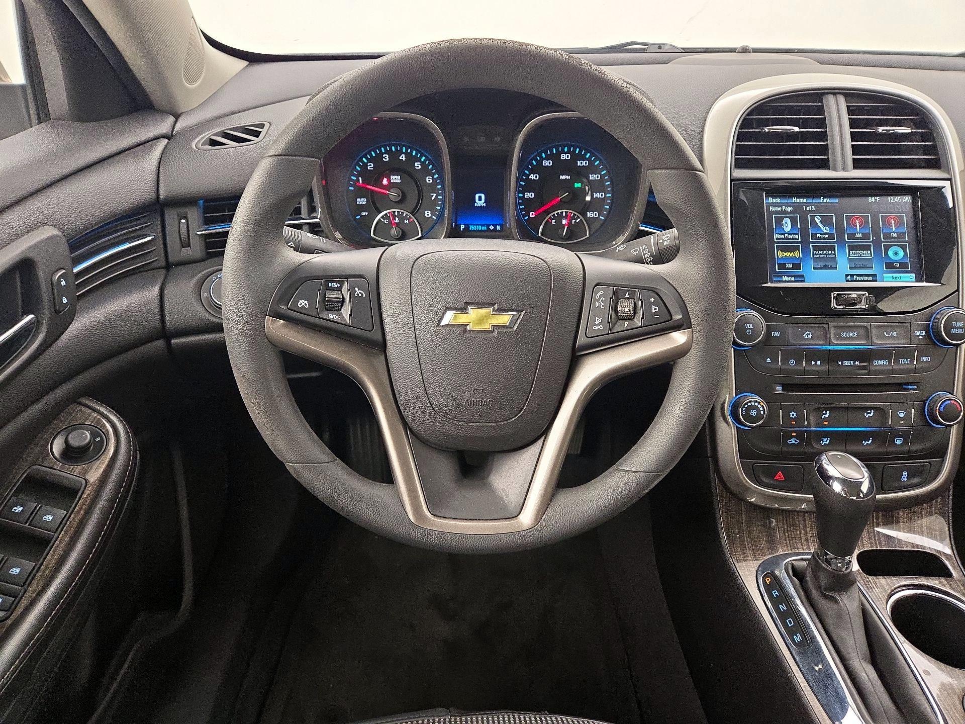 Thumbnail: 2015 Chevrolet Malibu - 10