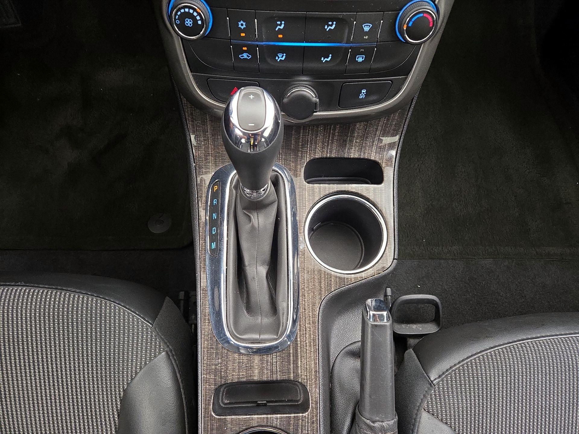 Thumbnail: 2015 Chevrolet Malibu - 17