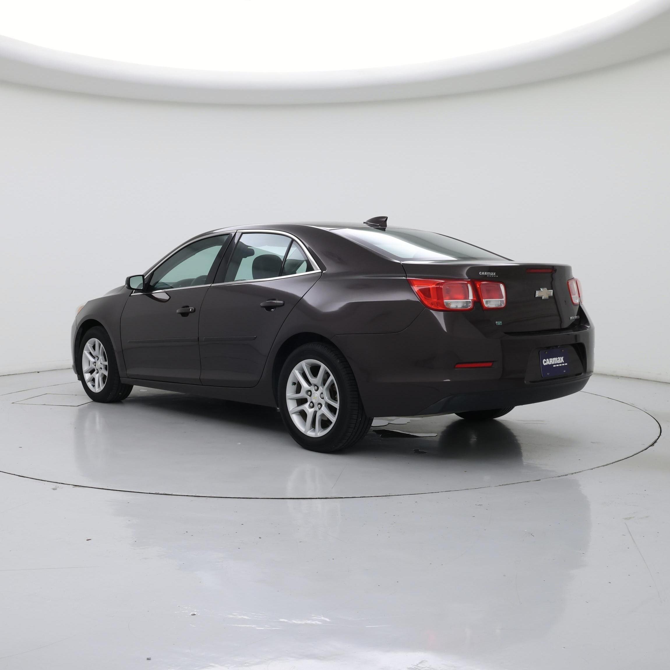 Thumbnail: 2015 Chevrolet Malibu - 2