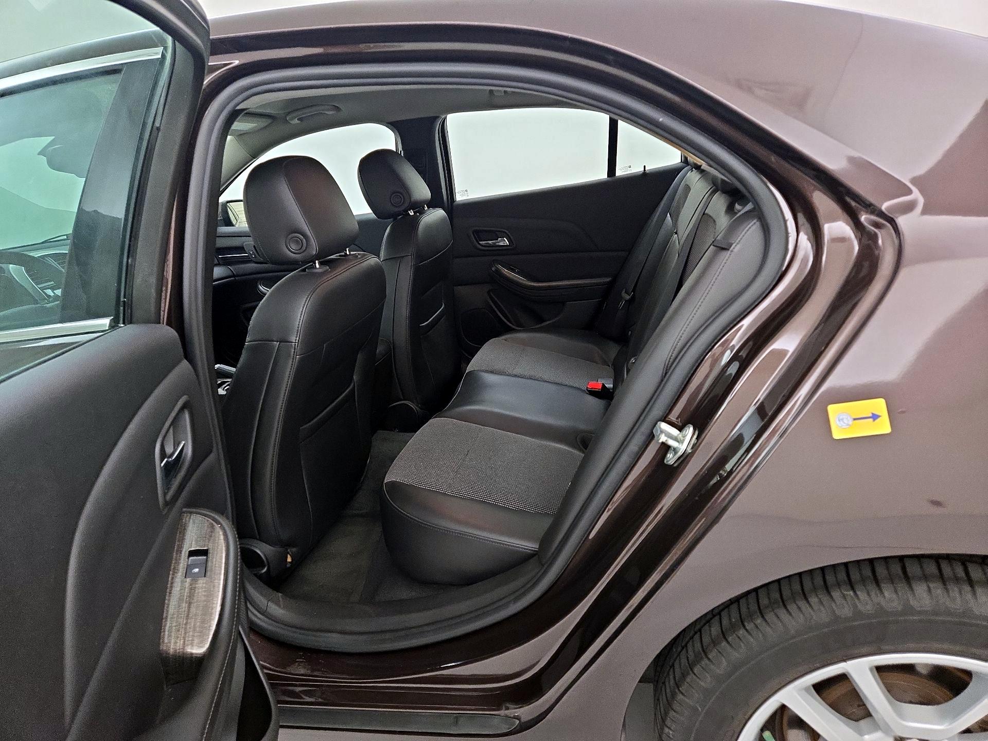 Thumbnail: 2015 Chevrolet Malibu - 19