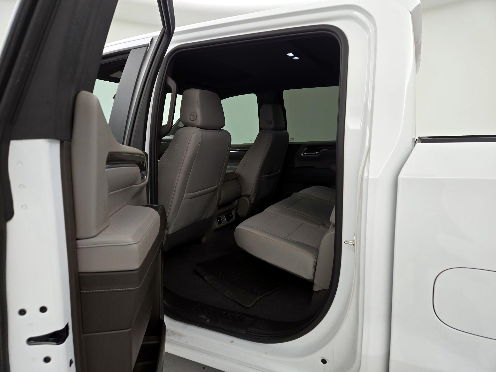 Thumbnail: 2024 Chevrolet Silverado 1500 - 20