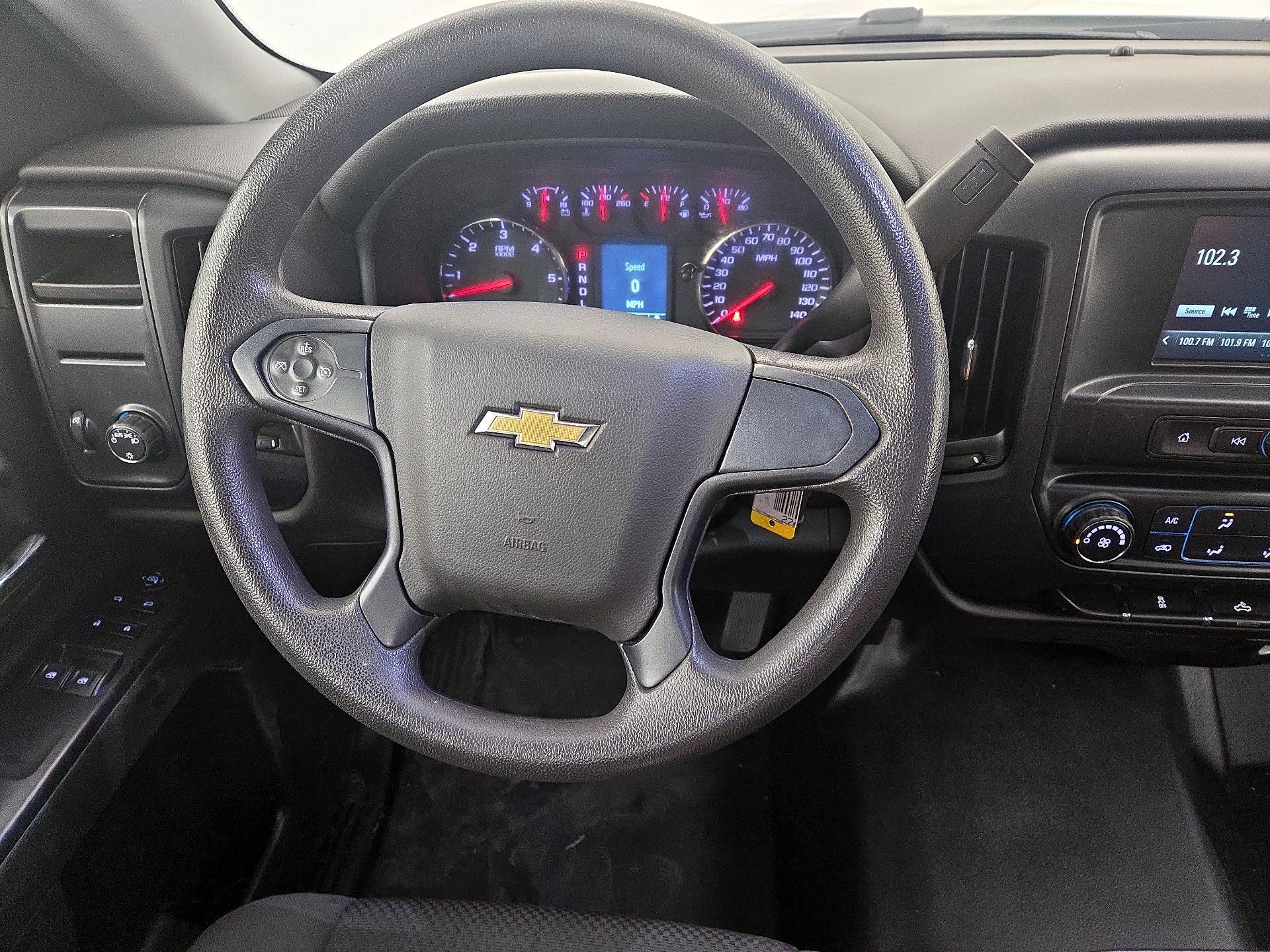 Thumbnail: 2018 Chevrolet Silverado 1500 - 10