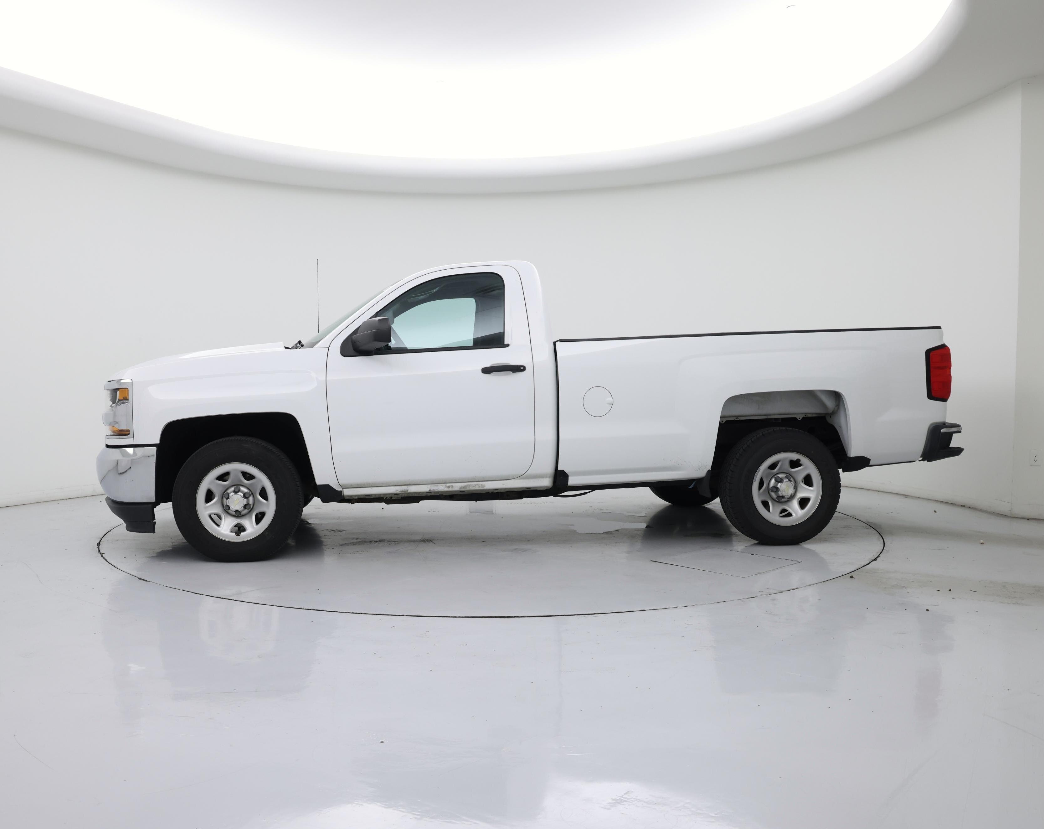 Thumbnail: 2018 Chevrolet Silverado 1500 - 3