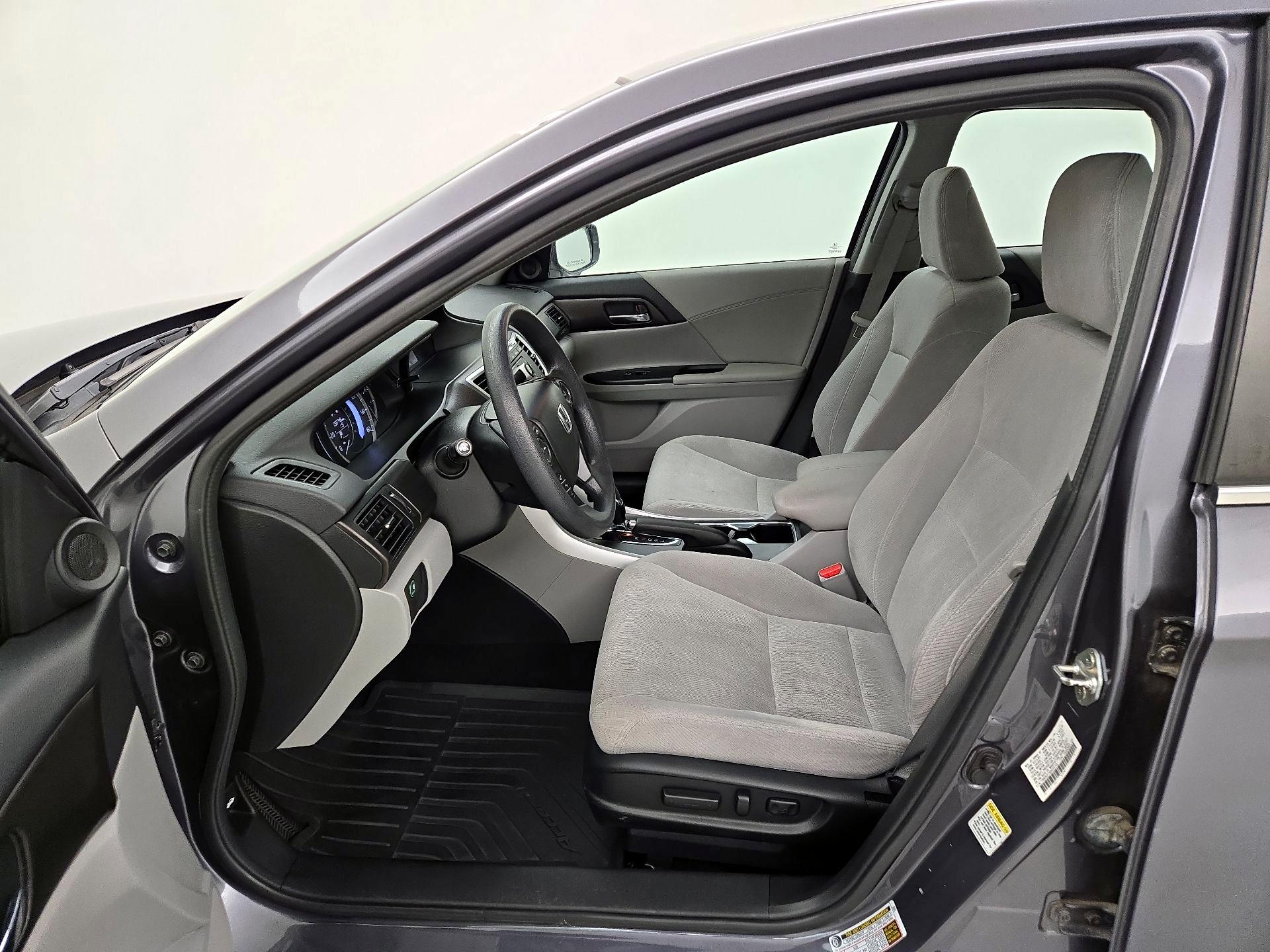 Thumbnail: 2013 Honda Accord - 11