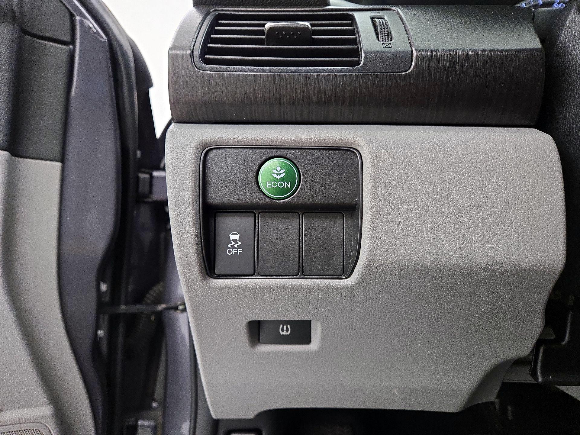 Thumbnail: 2013 Honda Accord - 13