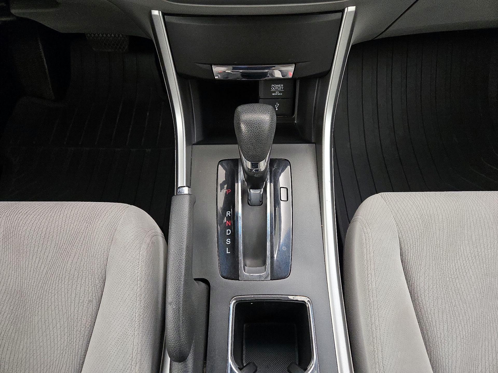 Thumbnail: 2013 Honda Accord - 17