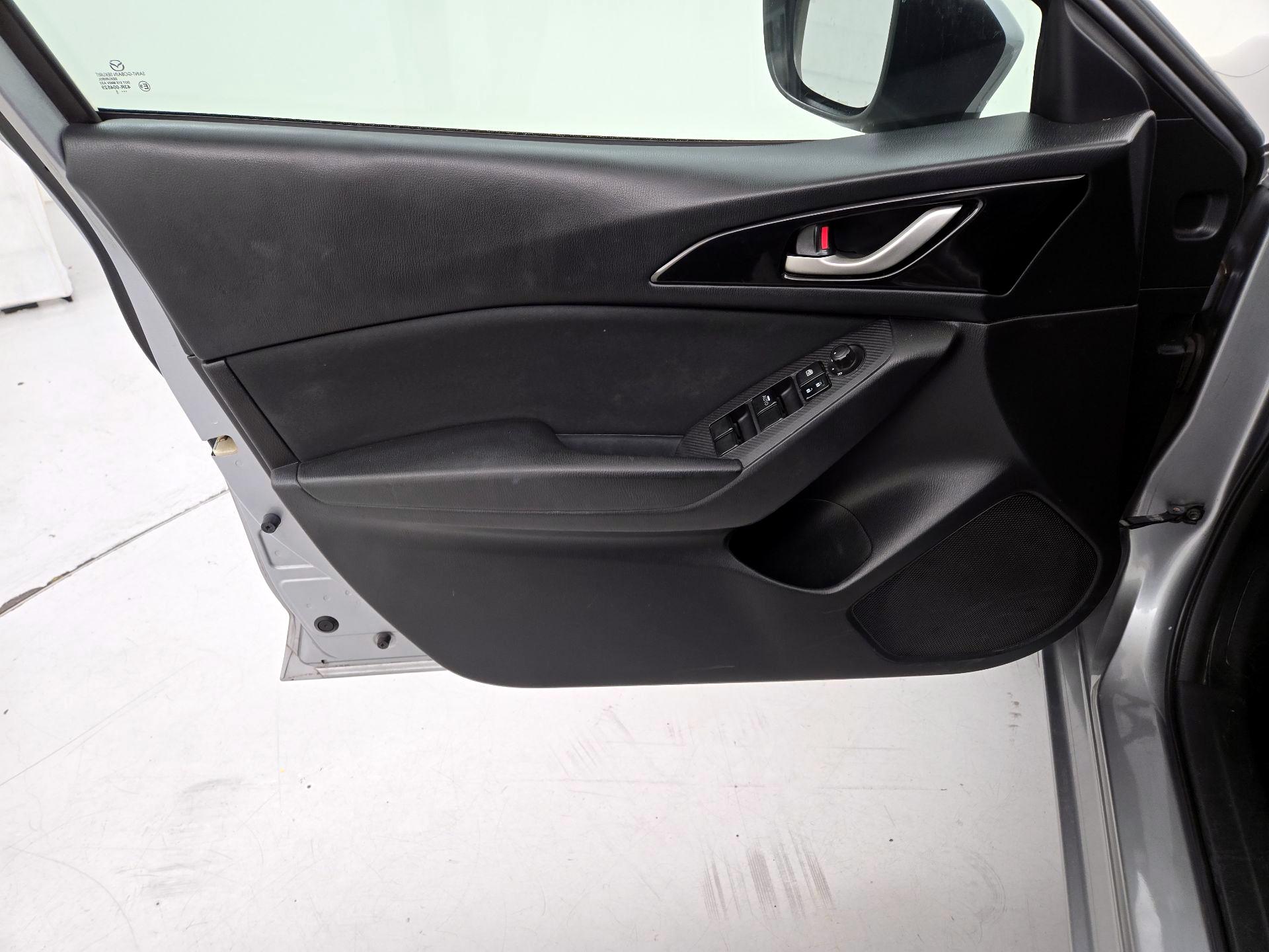 Thumbnail: 2015 Mazda Mazda3 - 12