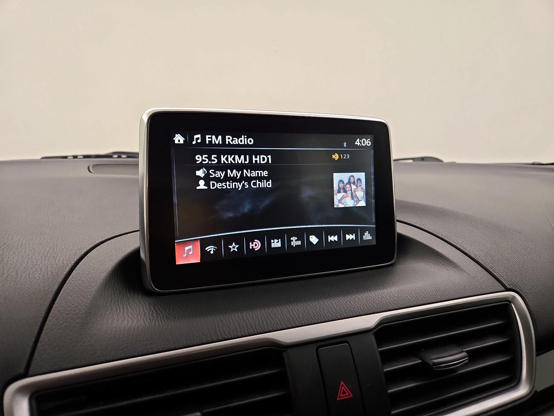 Thumbnail: 2015 Mazda Mazda3 - 15