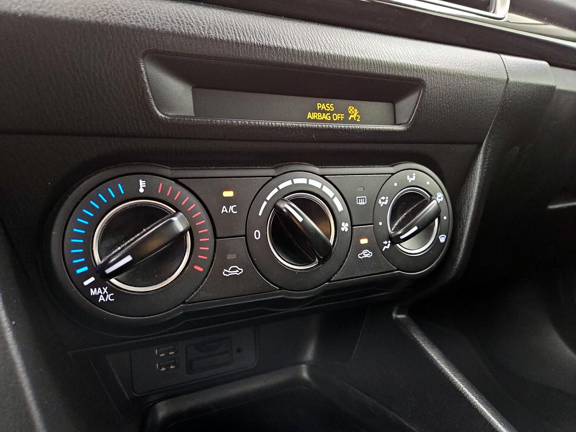 Thumbnail: 2015 Mazda Mazda3 - 16
