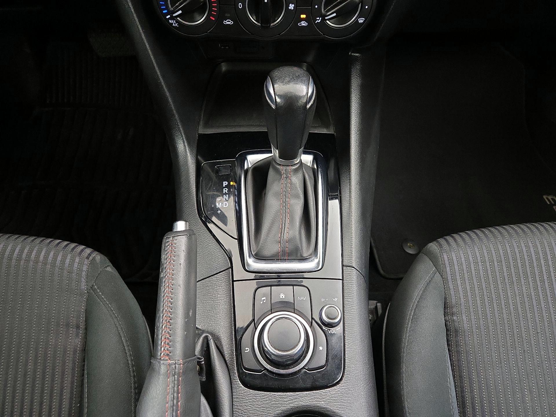 Thumbnail: 2015 Mazda Mazda3 - 17