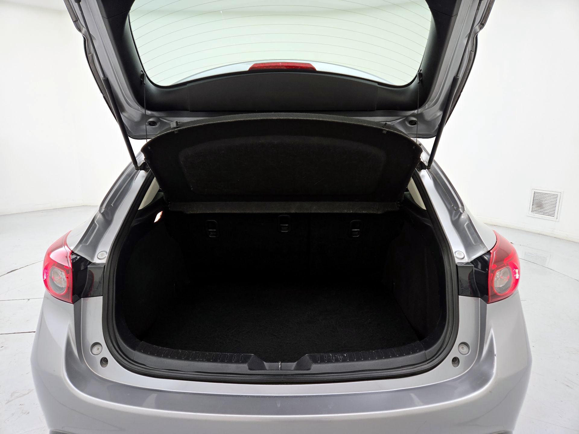 Thumbnail: 2015 Mazda Mazda3 - 20
