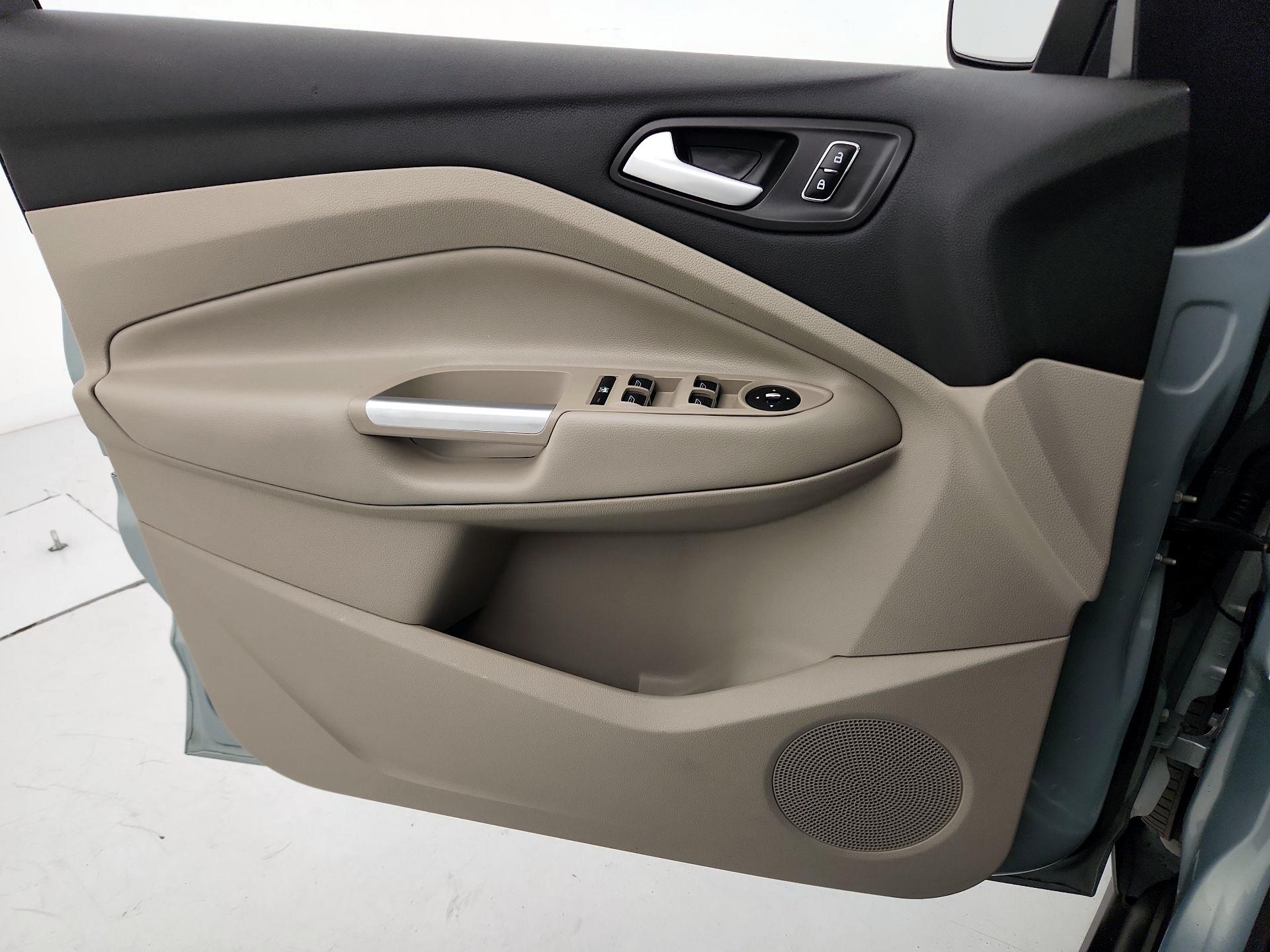 Thumbnail: 2013 Ford C-Max - 12
