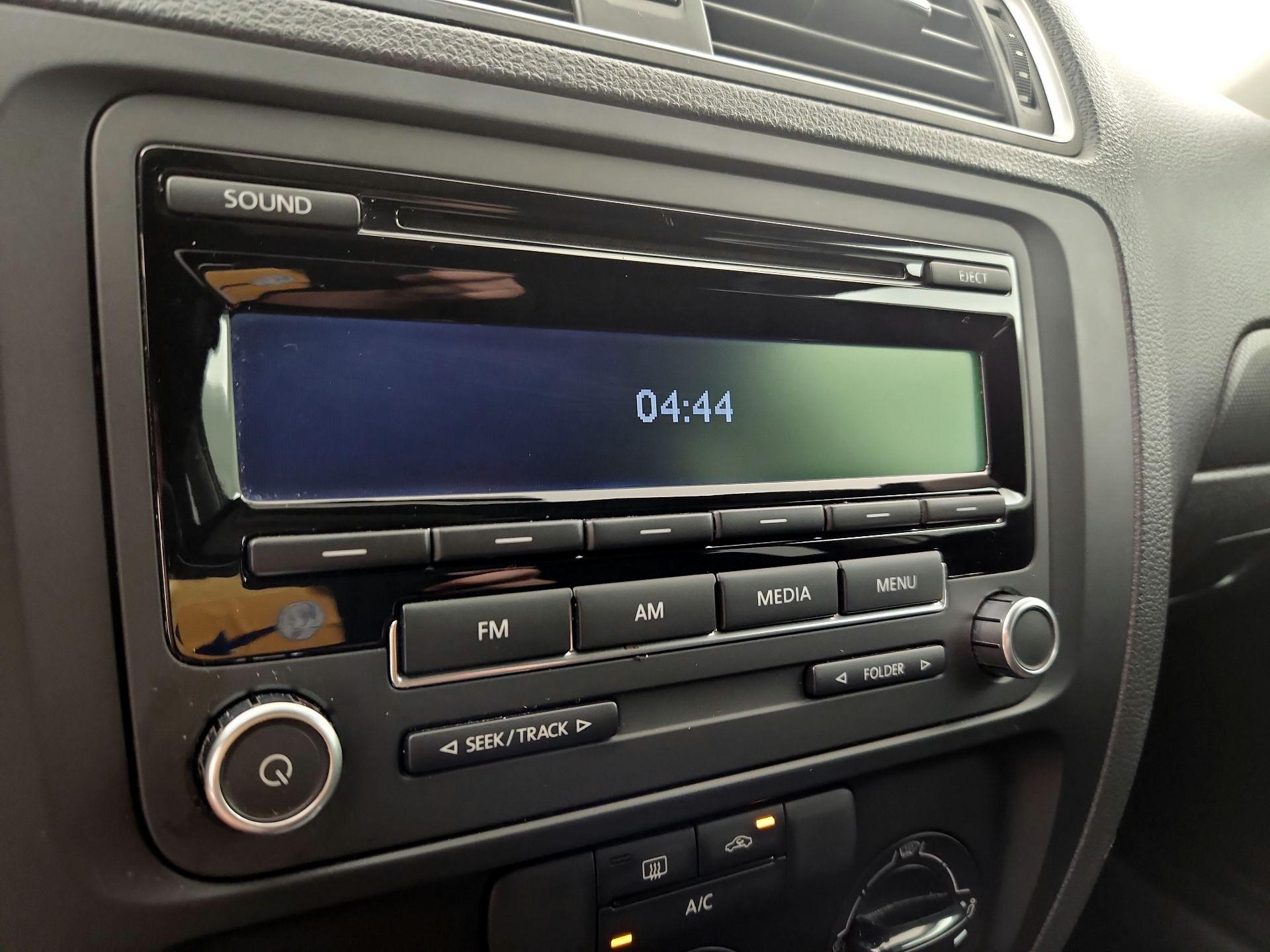 Thumbnail: 2014 Volkswagen Jetta - 14