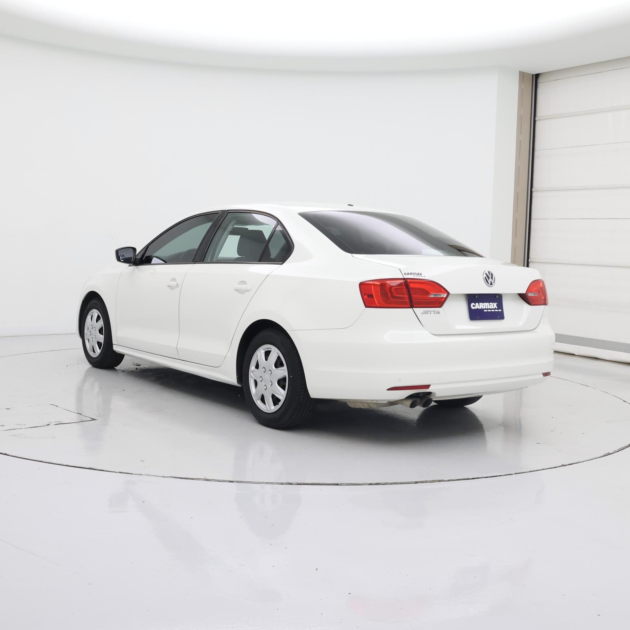 Thumbnail: 2014 Volkswagen Jetta - 2