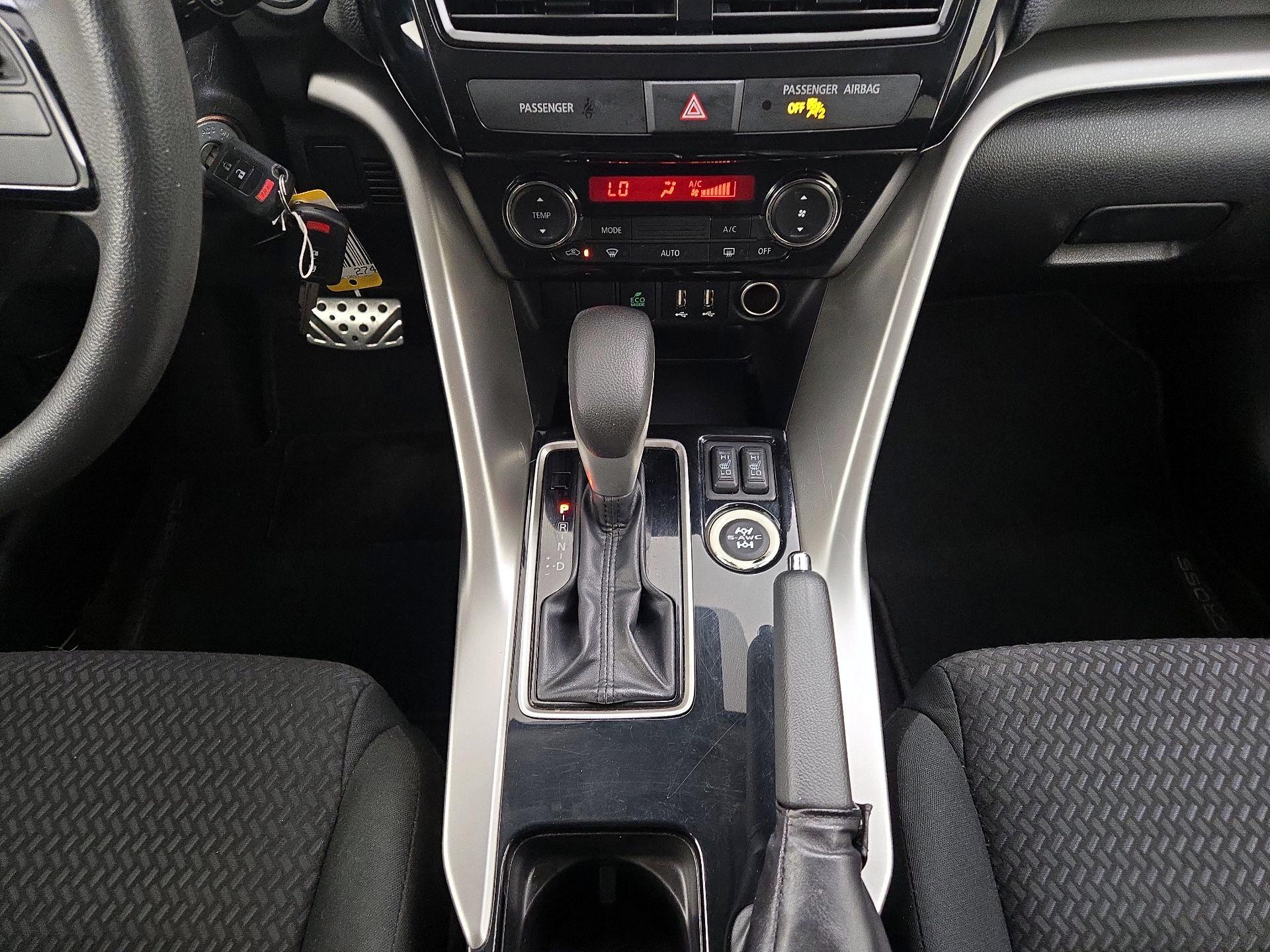 Thumbnail: 2022 Mitsubishi Eclipse Cross - 17