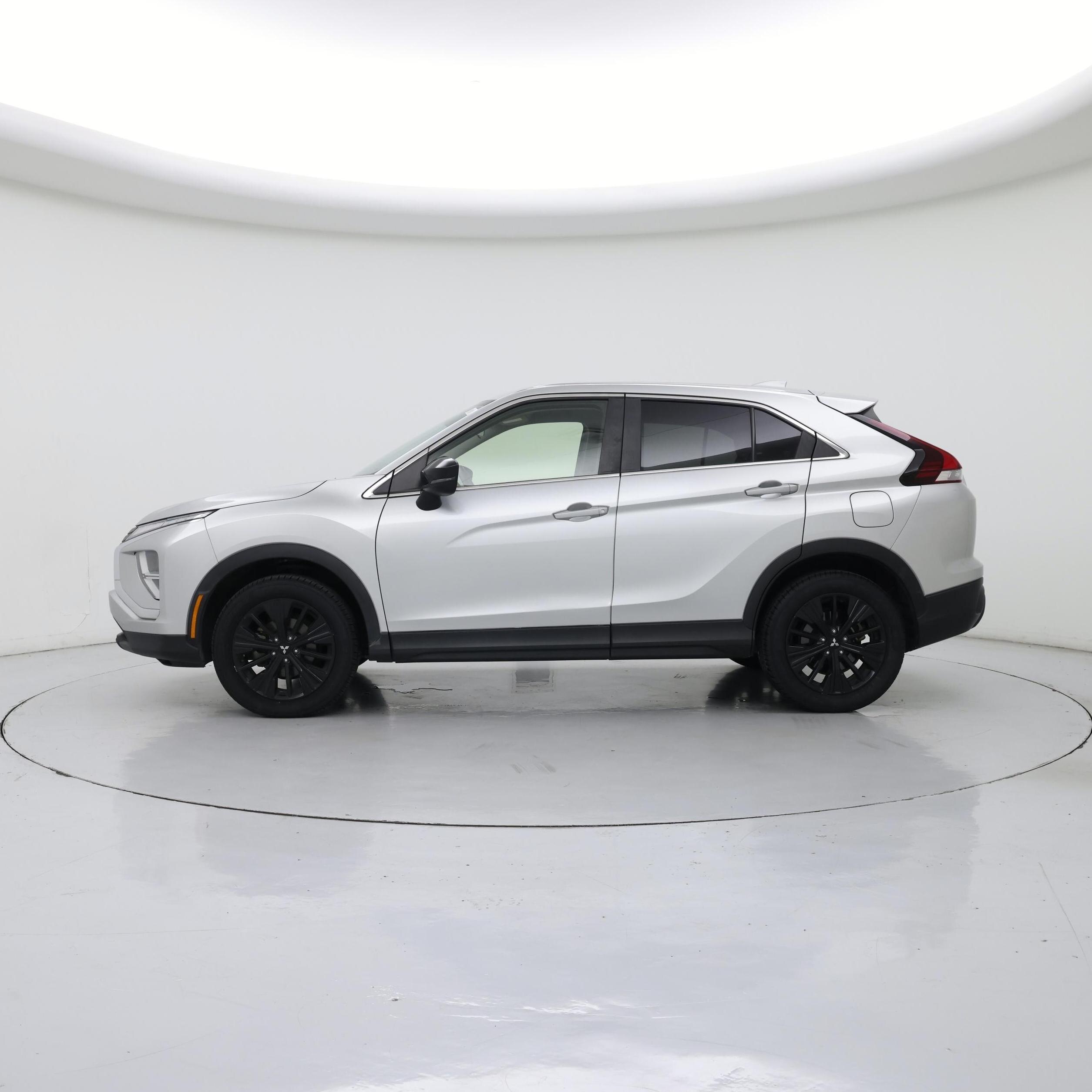 Thumbnail: 2022 Mitsubishi Eclipse Cross - 3