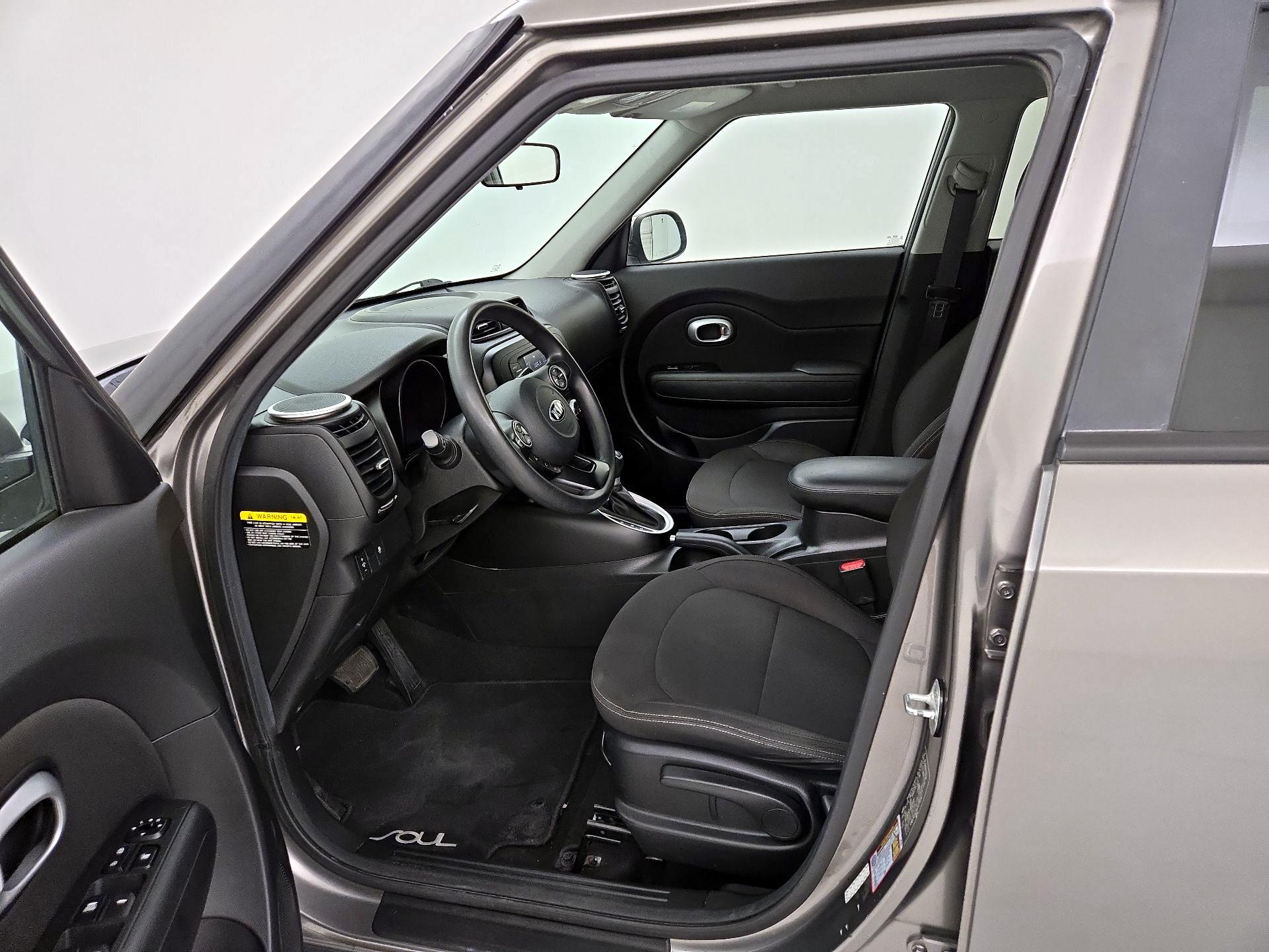 Thumbnail: 2016 Kia Soul - 11