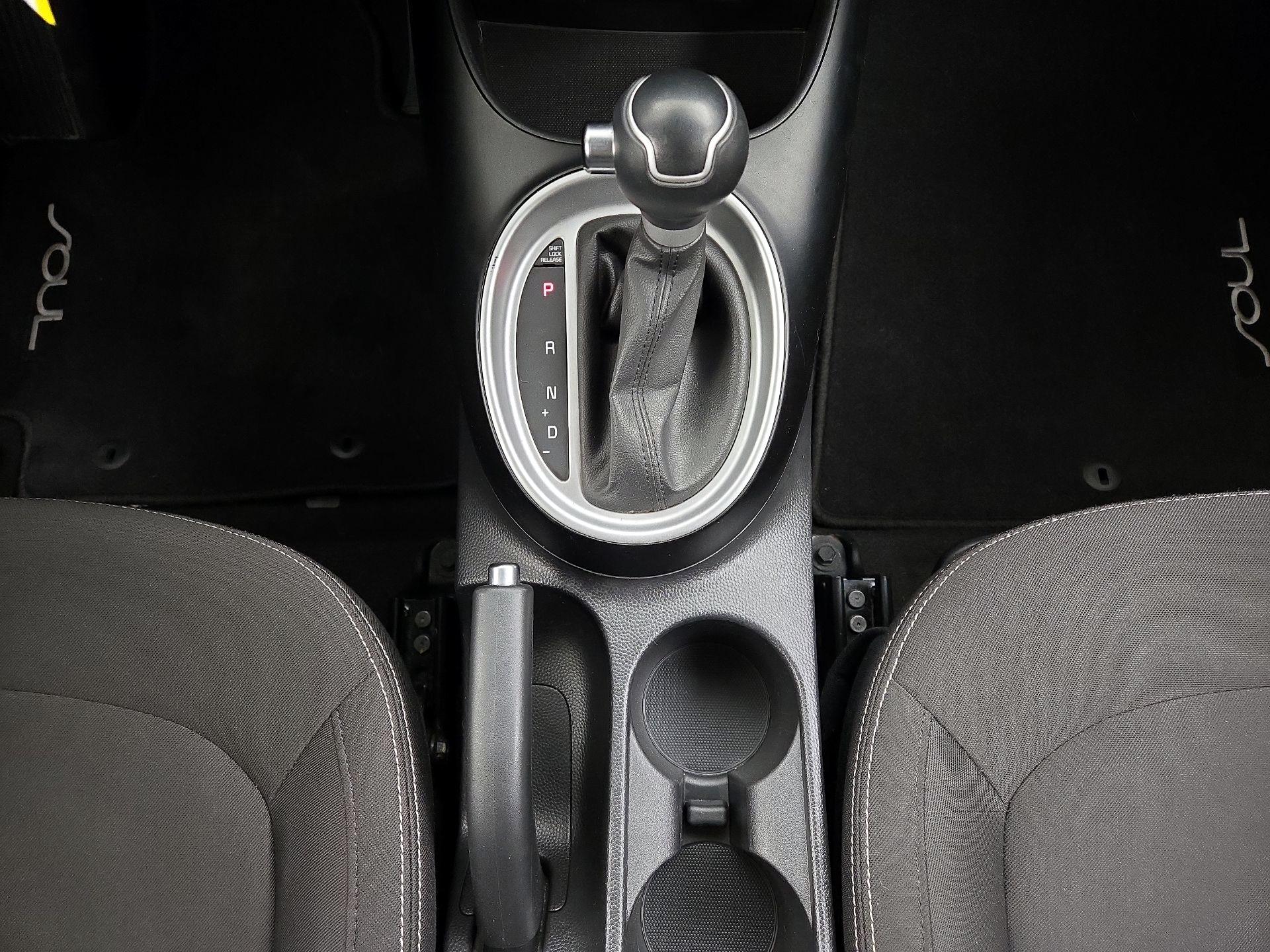 Thumbnail: 2016 Kia Soul - 16