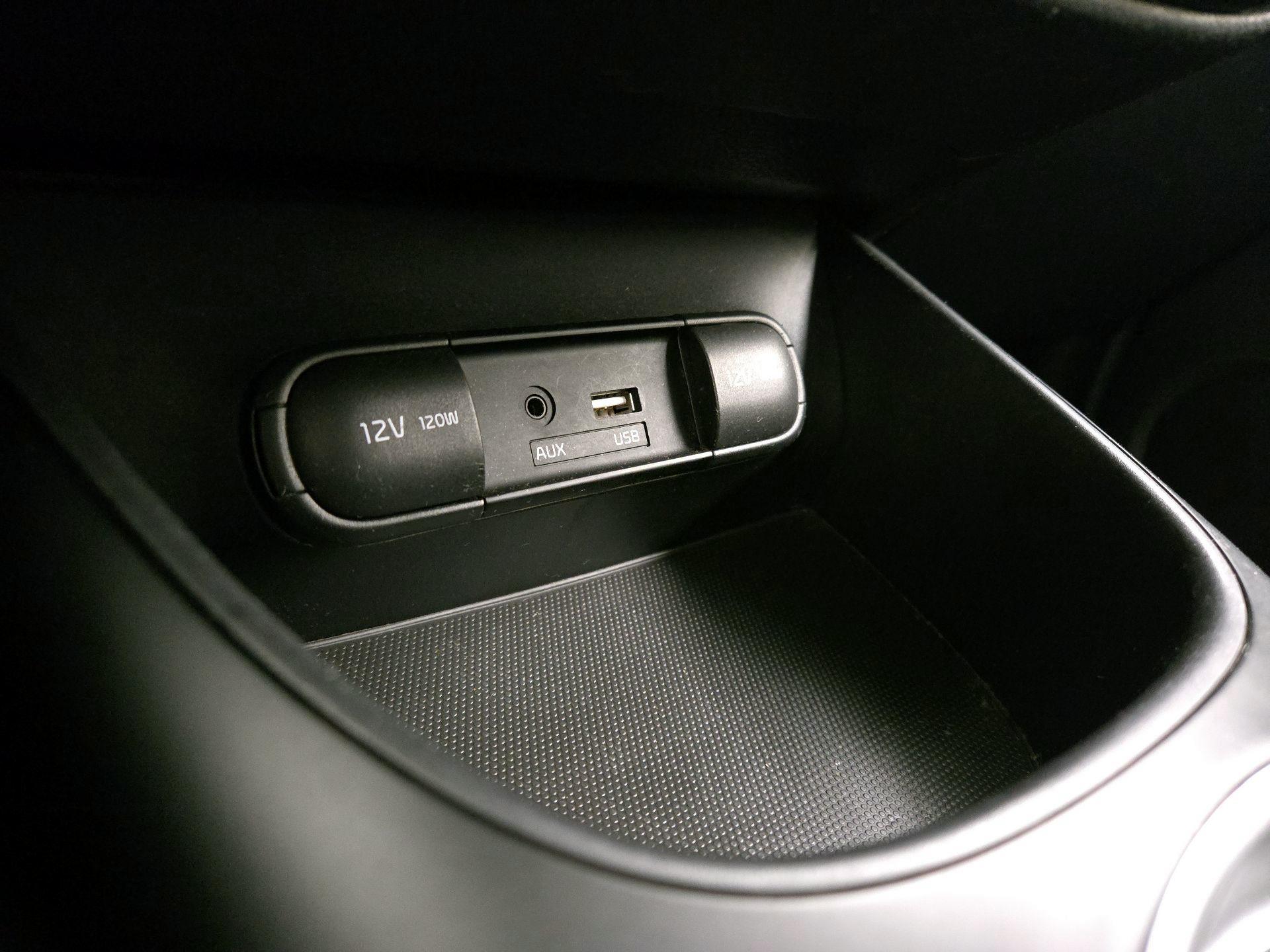 Thumbnail: 2016 Kia Soul - 17