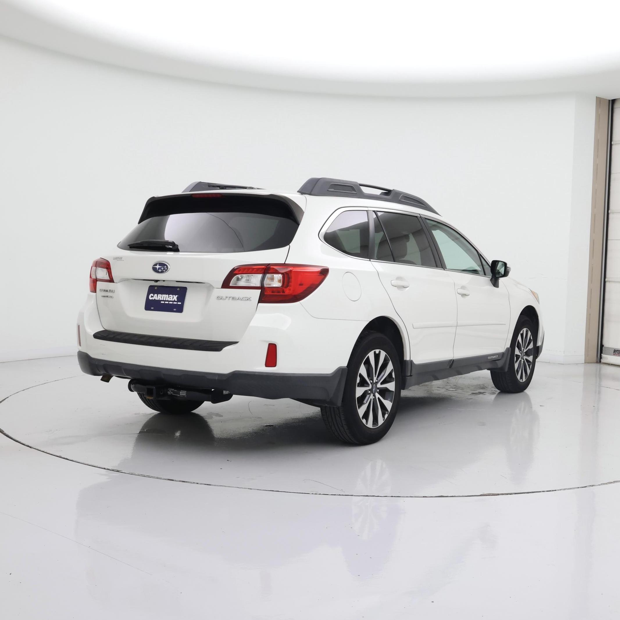 Thumbnail: 2015 Subaru Outback - 8