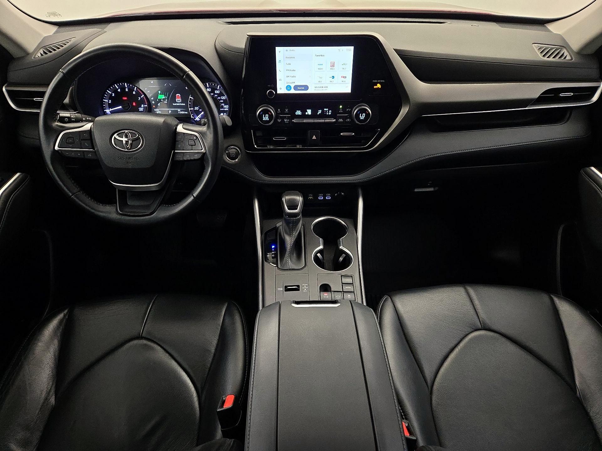 Thumbnail: 2023 Toyota Highlander - 9