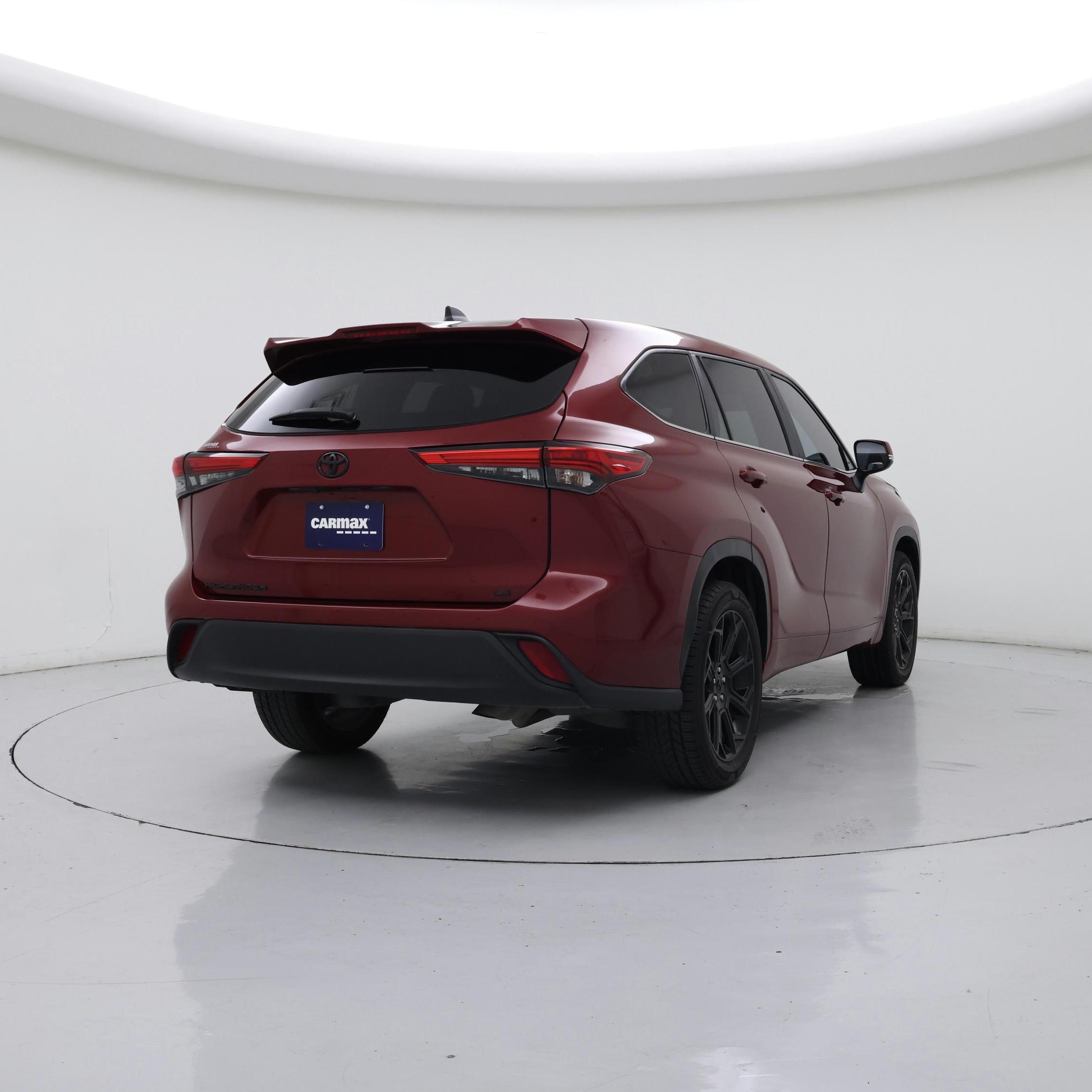 Thumbnail: 2023 Toyota Highlander - 8