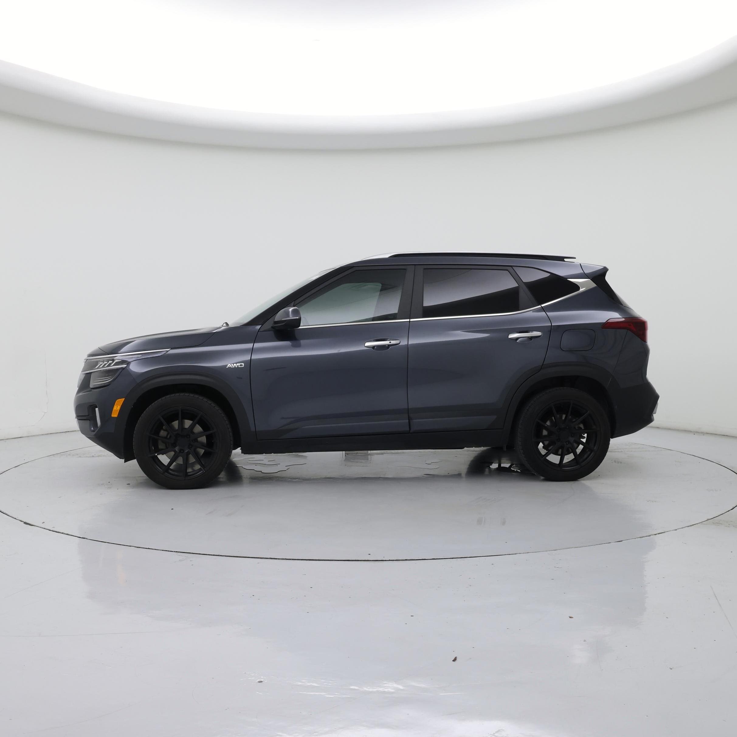 Thumbnail: 2021 Kia Seltos - 3