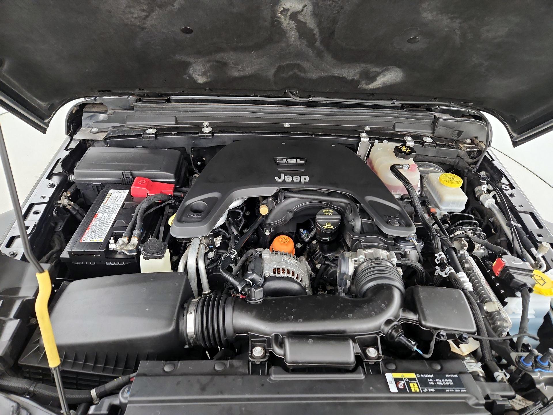 Thumbnail: 2019 Jeep Wrangler - 20