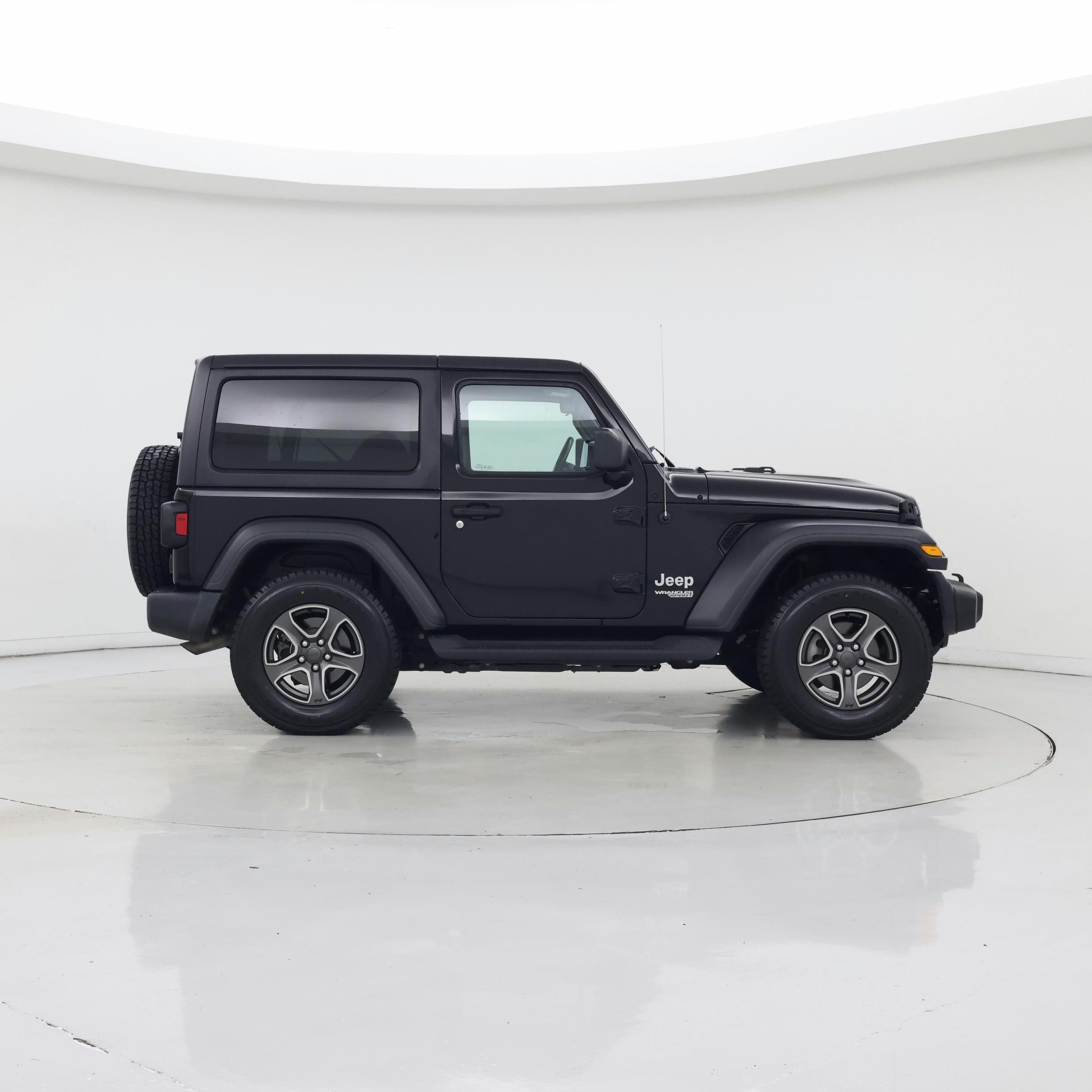 Thumbnail: 2019 Jeep Wrangler - 7