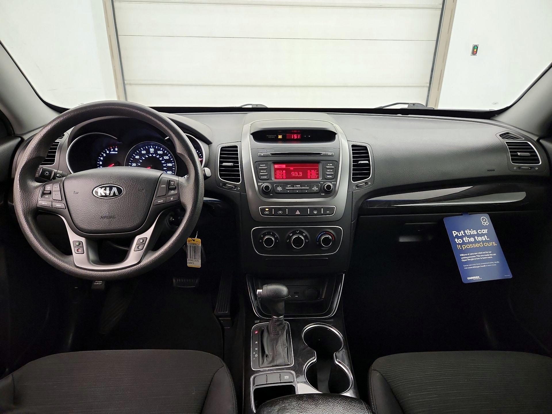 Thumbnail: 2015 Kia Sorento - 9