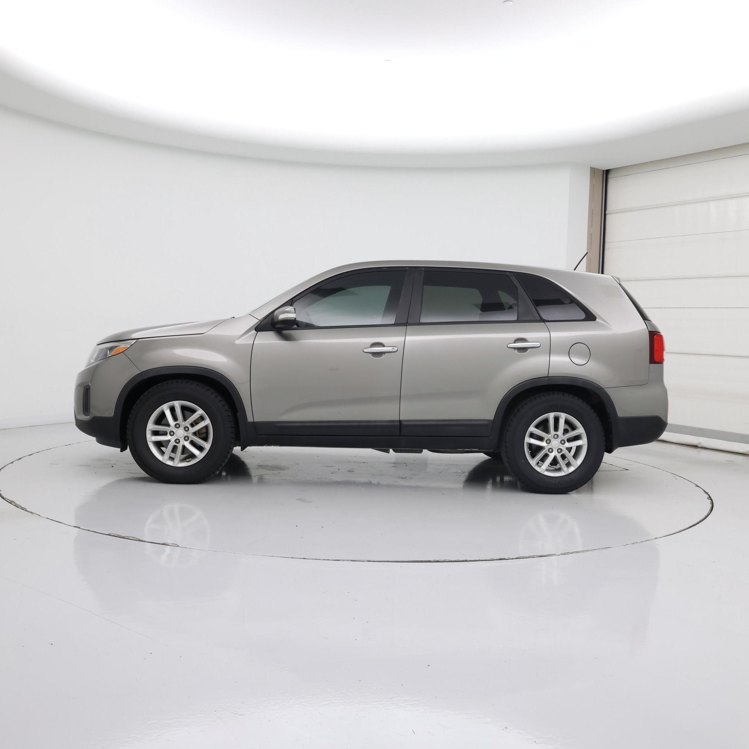 Thumbnail: 2015 Kia Sorento - 3