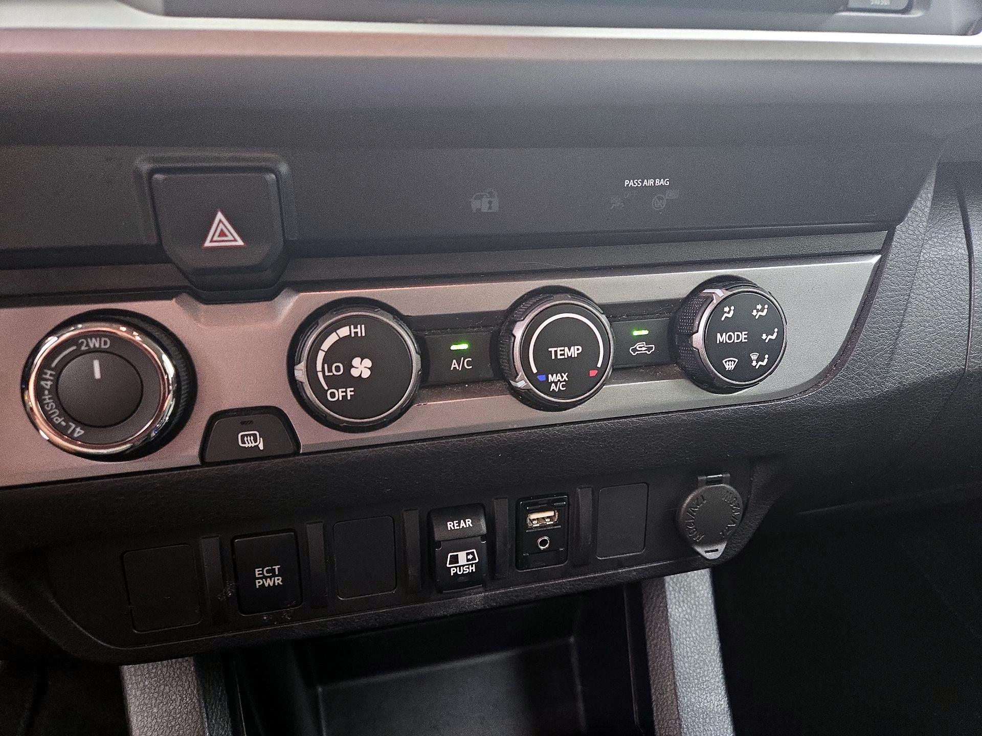 Thumbnail: 2019 Toyota Tacoma - 16