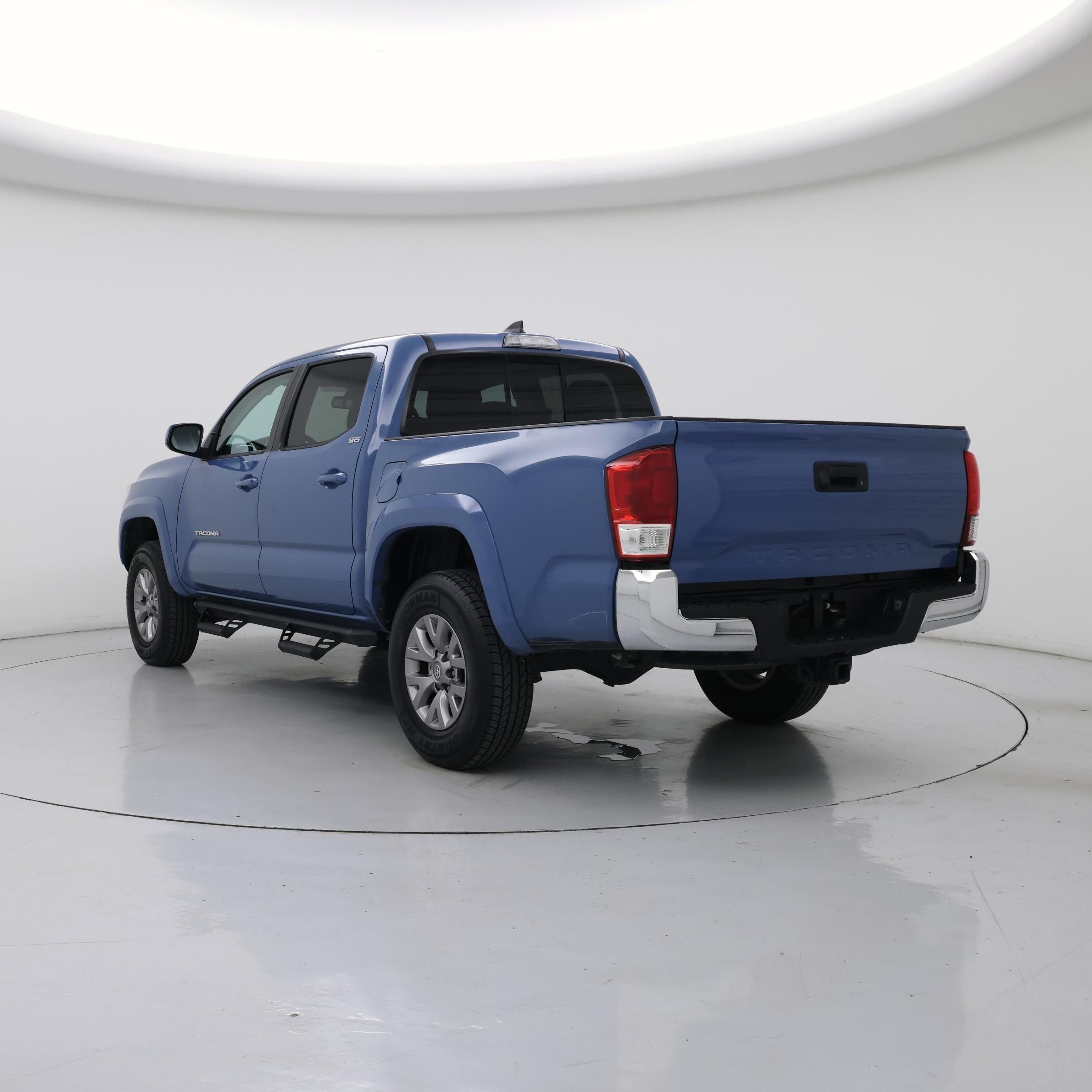 Thumbnail: 2019 Toyota Tacoma - 2
