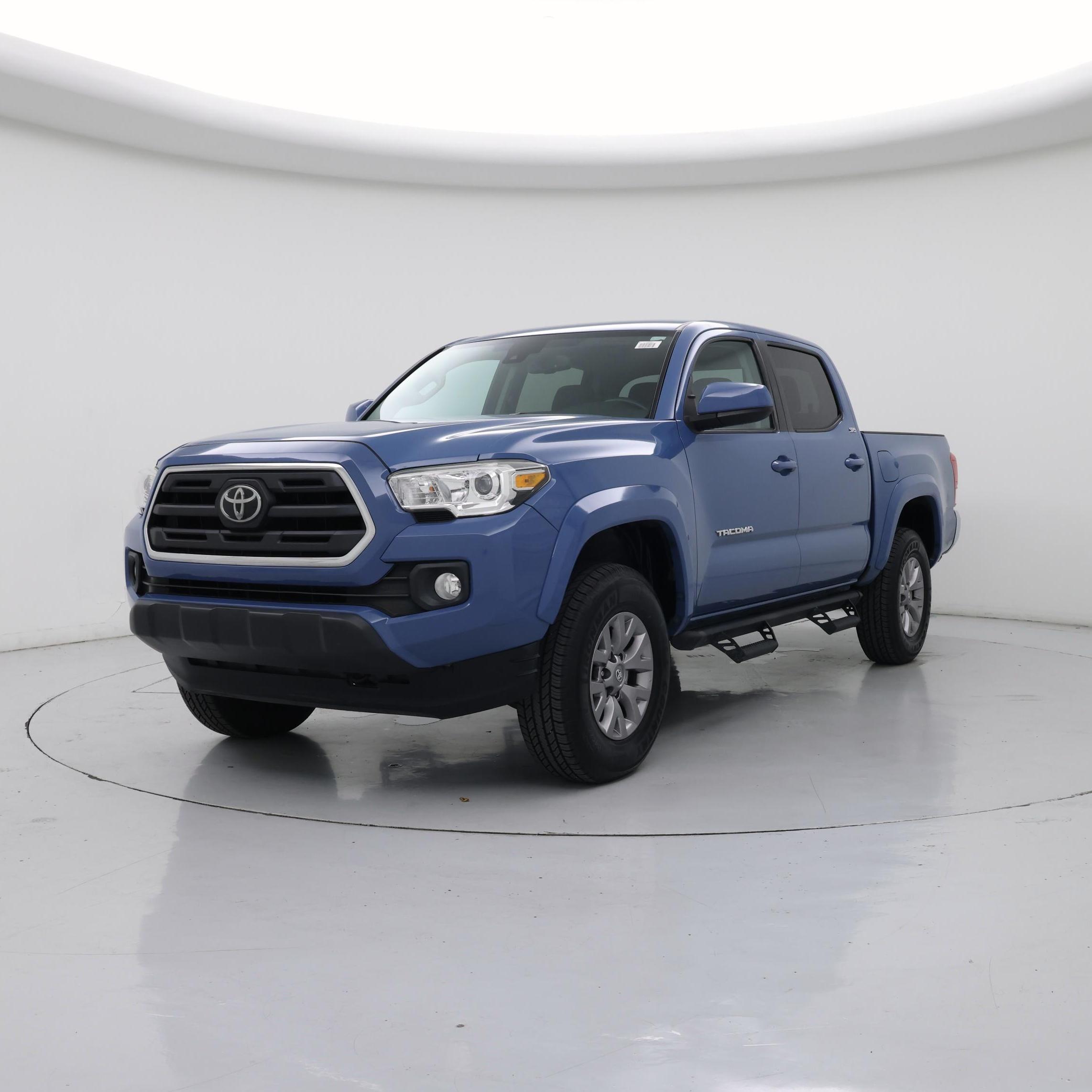 Thumbnail: 2019 Toyota Tacoma - 4