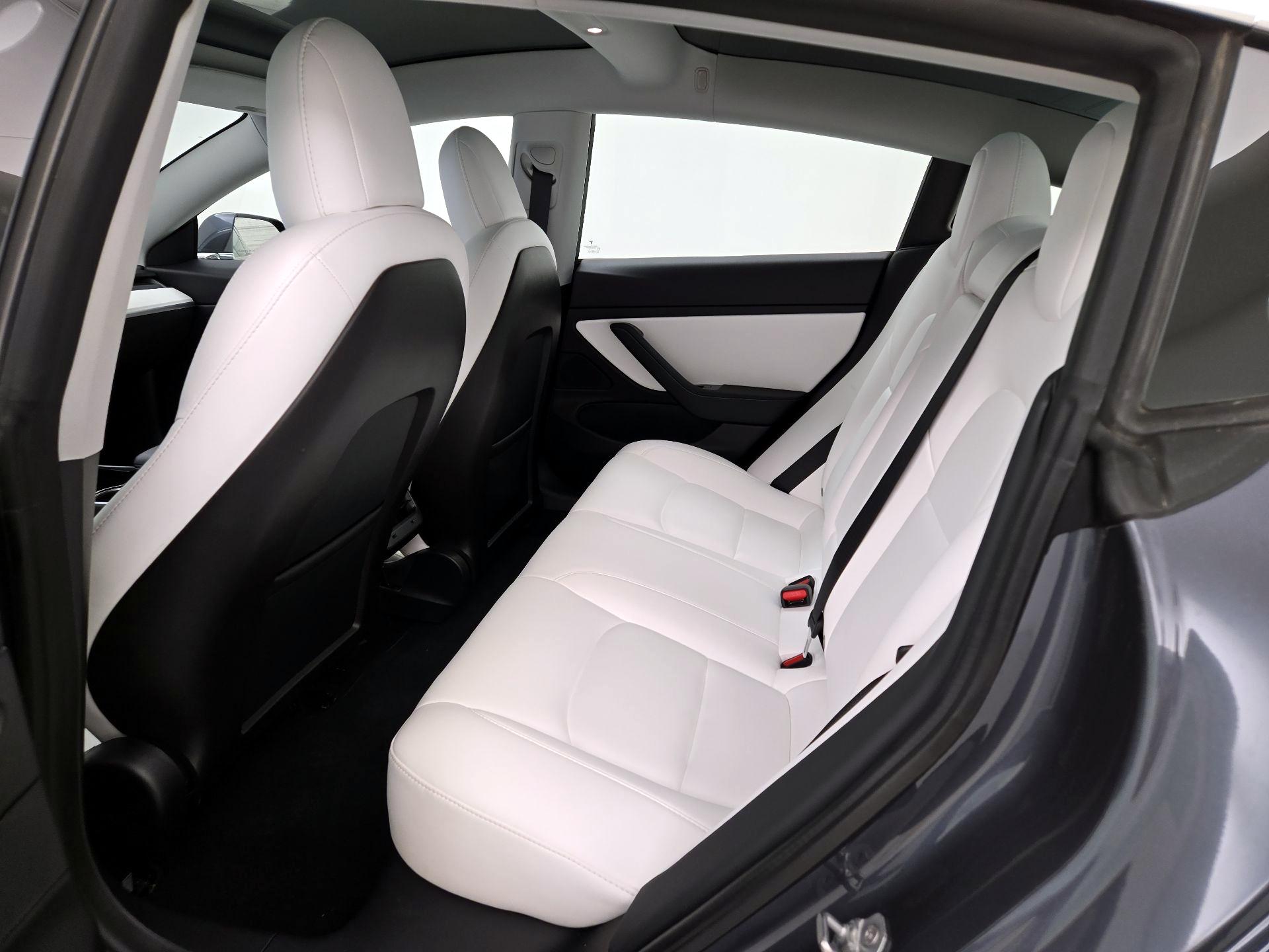 Thumbnail: 2020 Tesla Model 3 - 19