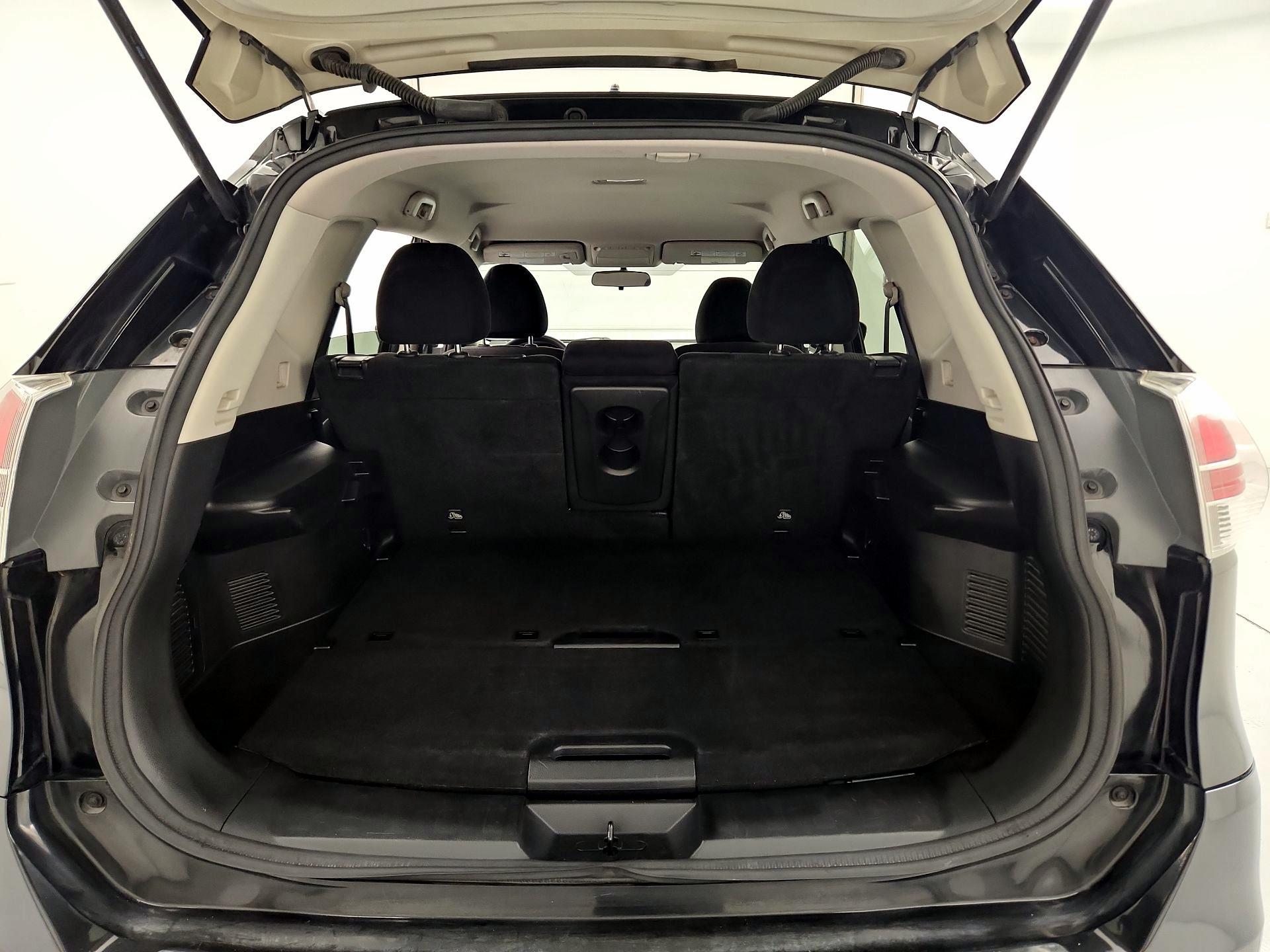 Thumbnail: 2016 Nissan Rogue - 20