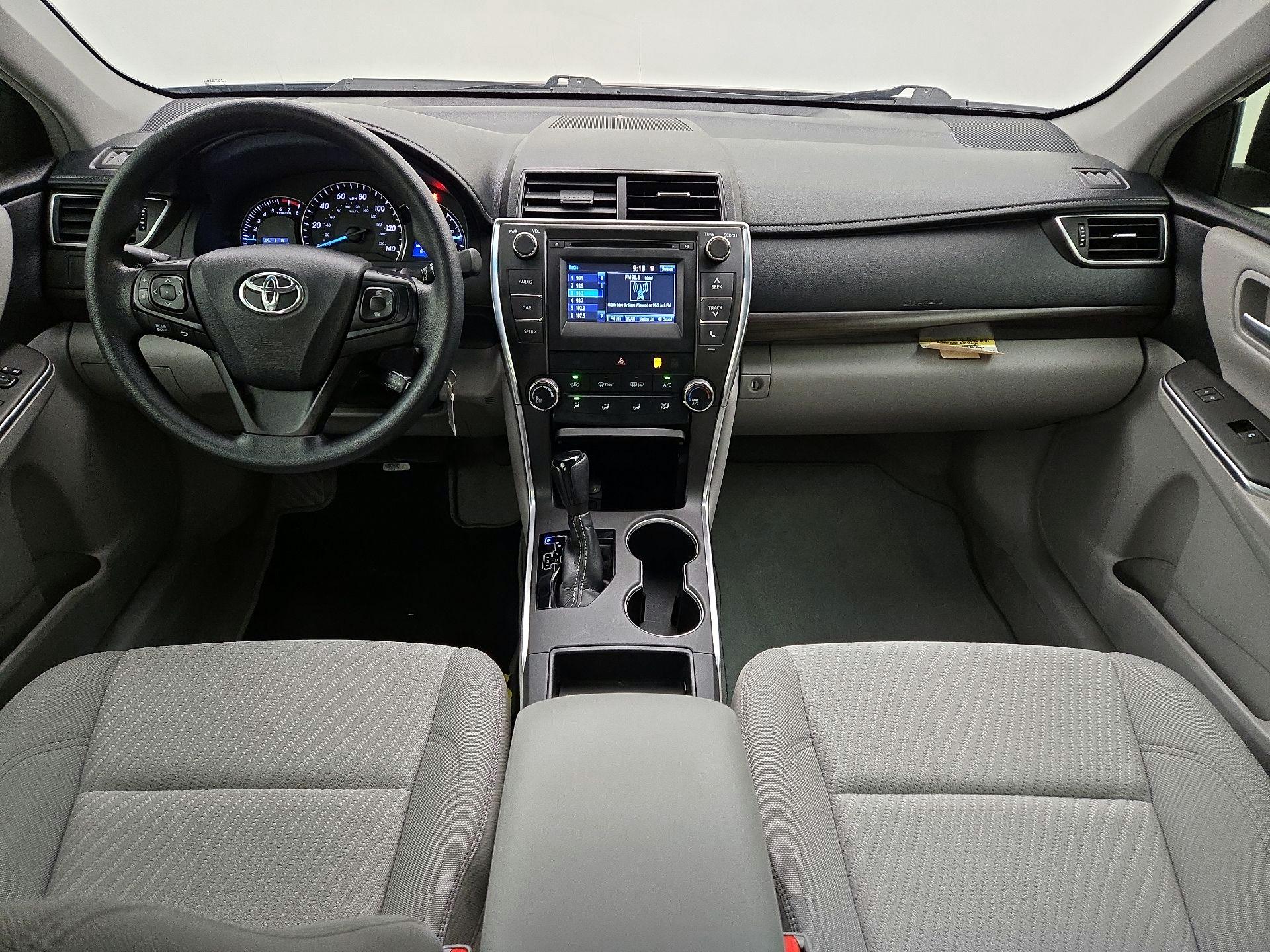 Thumbnail: 2015 Toyota Camry - 9