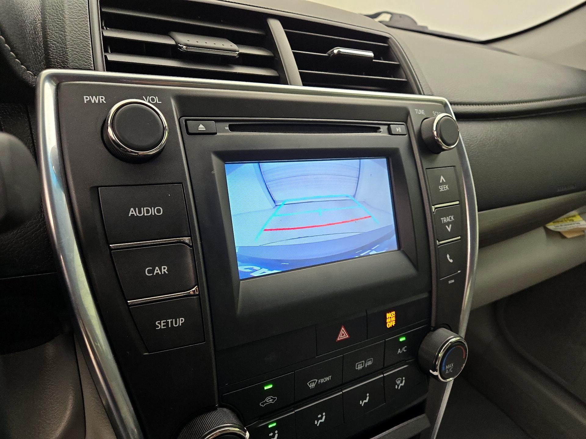 Thumbnail: 2015 Toyota Camry - 14
