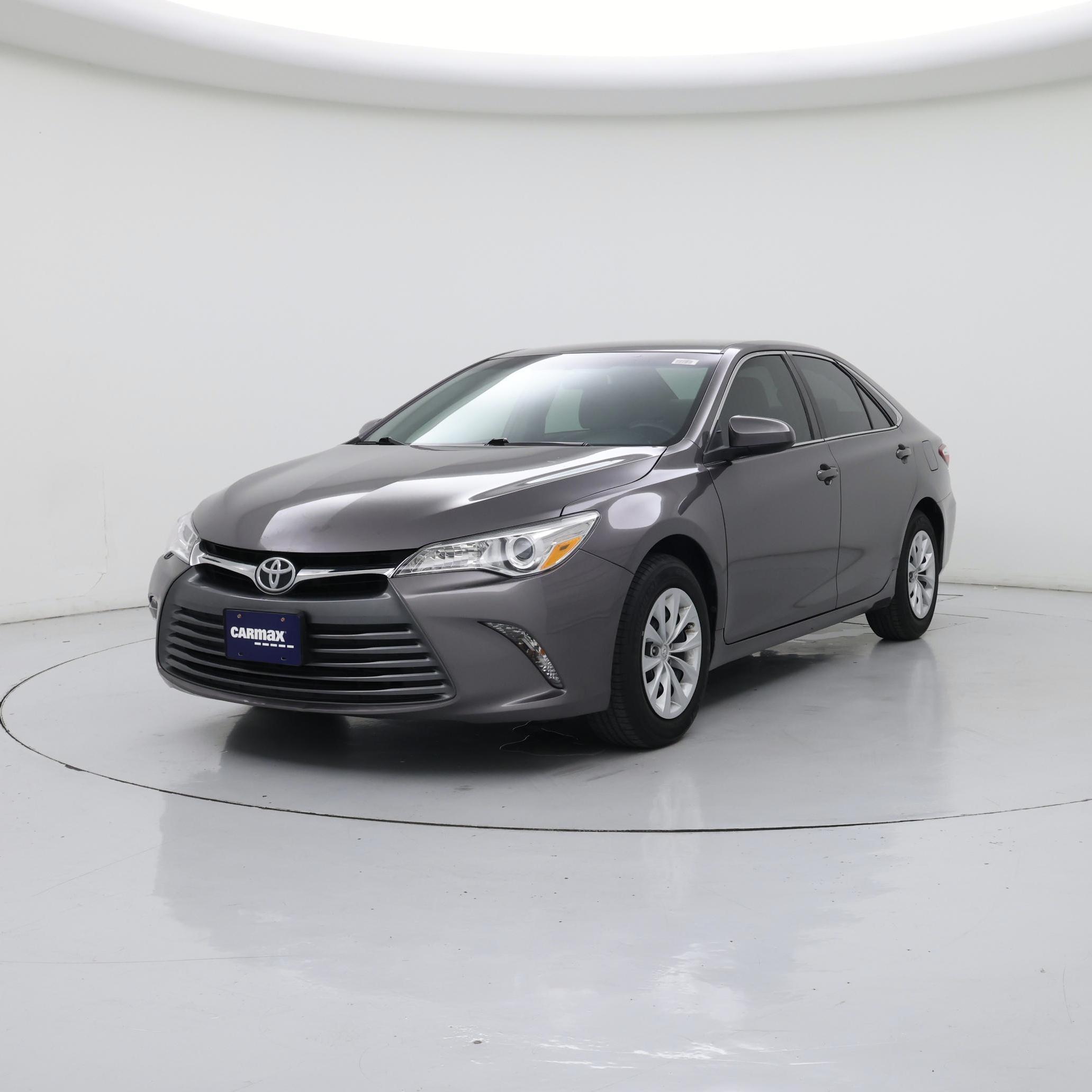 Thumbnail: 2015 Toyota Camry - 4