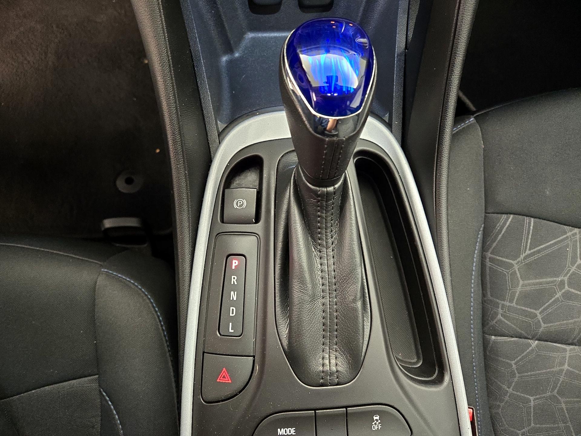 Thumbnail: 2017 Chevrolet Volt - 17