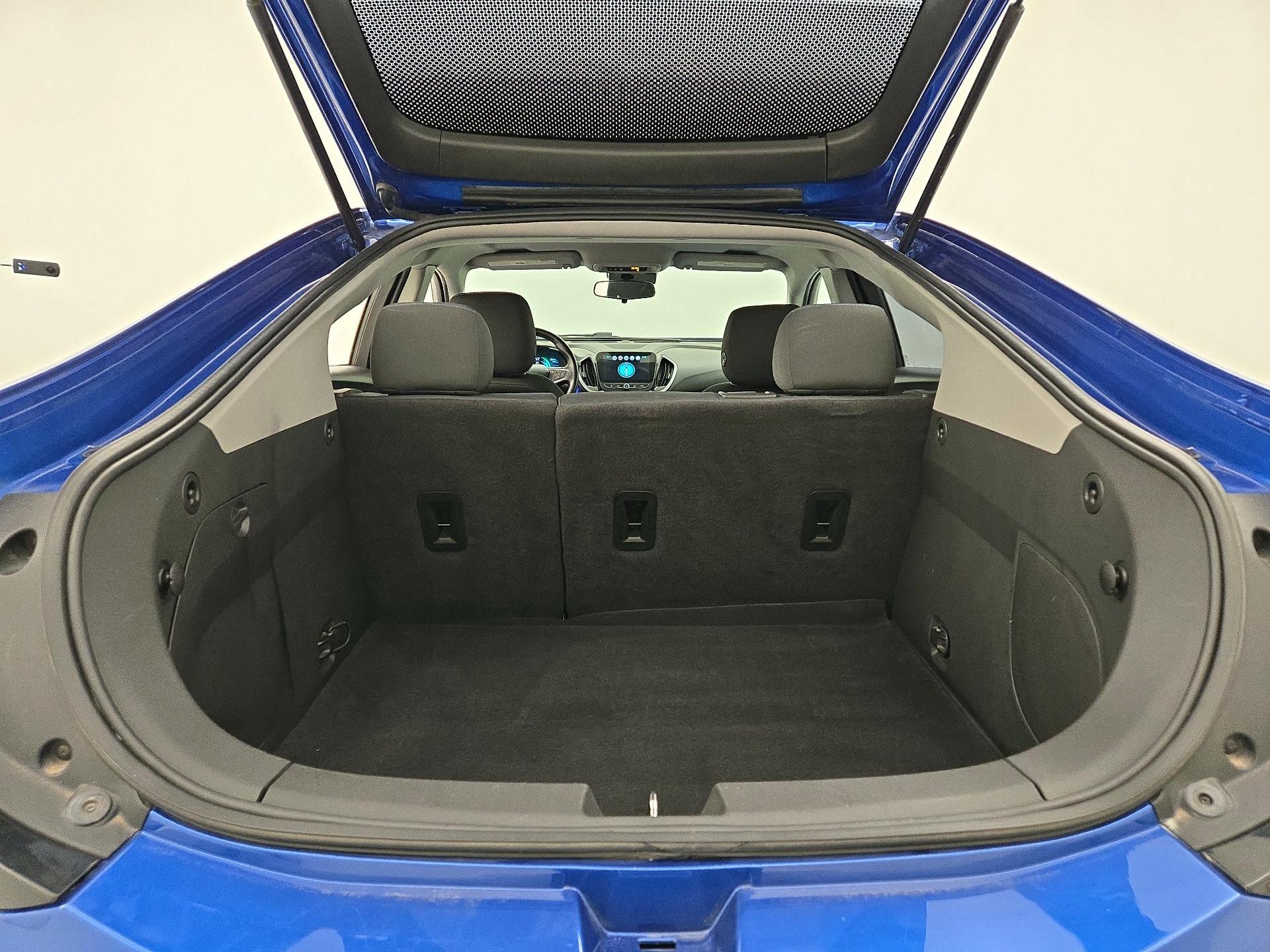 Thumbnail: 2017 Chevrolet Volt - 20