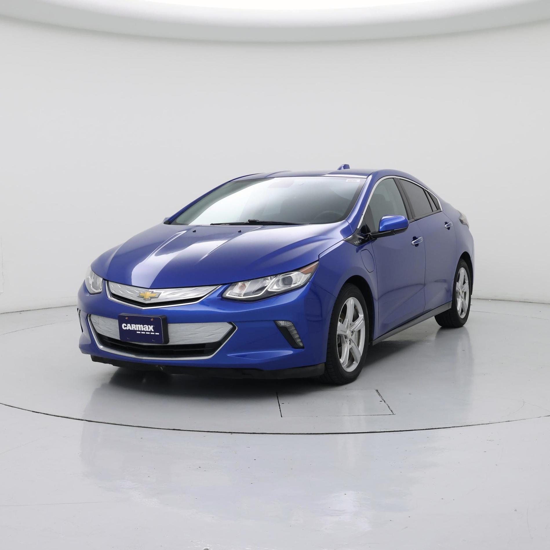 Thumbnail: 2017 Chevrolet Volt - 4
