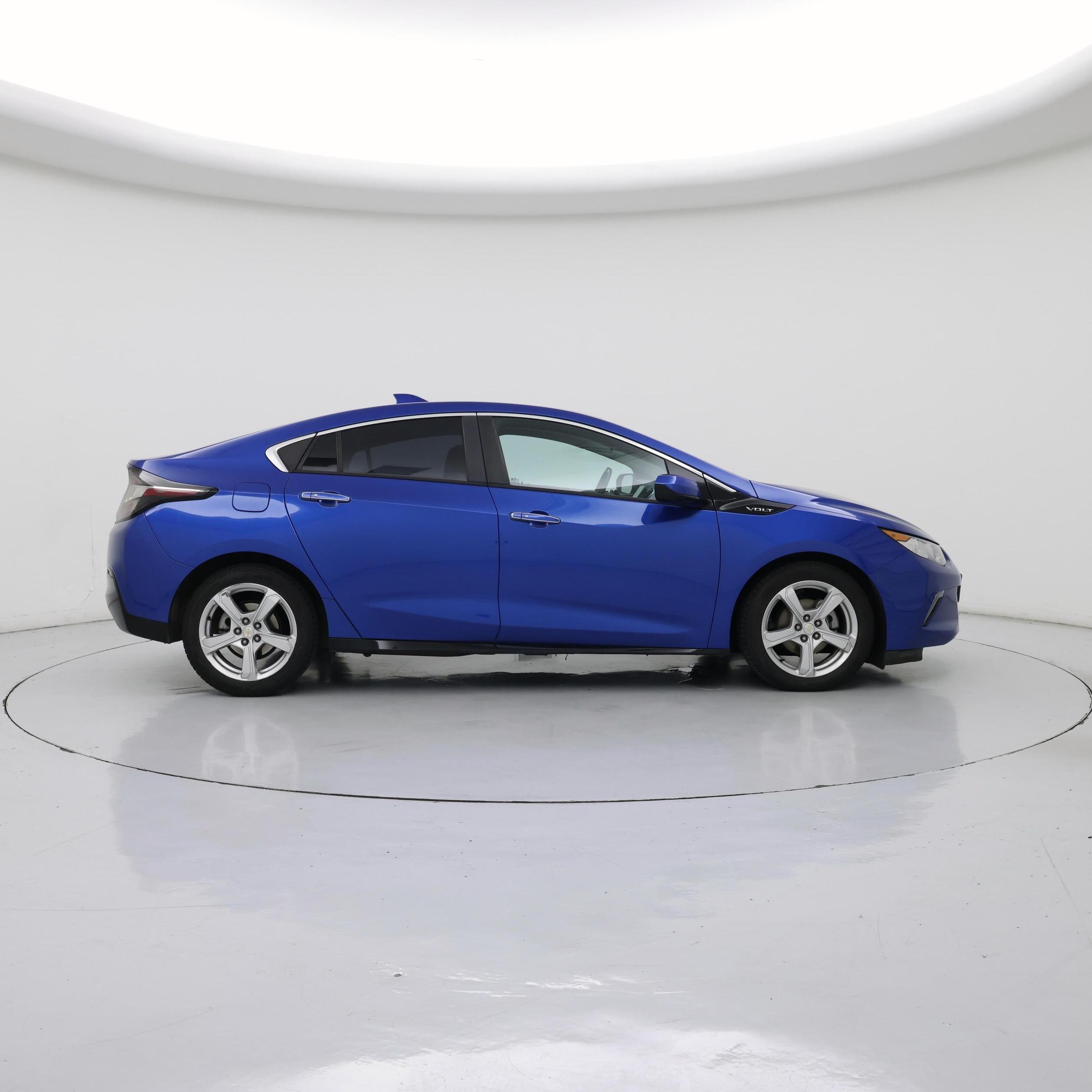 Thumbnail: 2017 Chevrolet Volt - 7