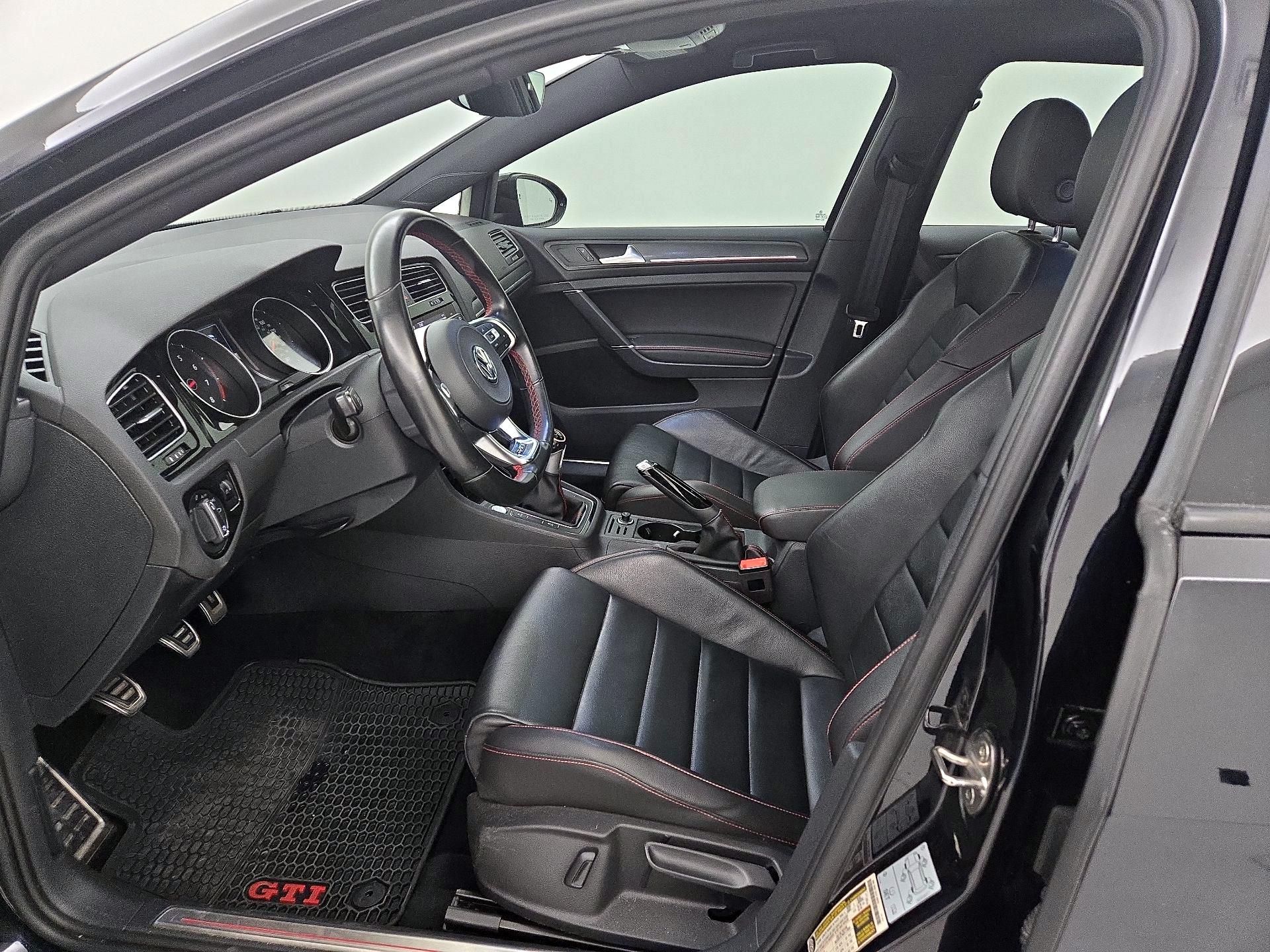 Thumbnail: 2021 Volkswagen Golf - 11