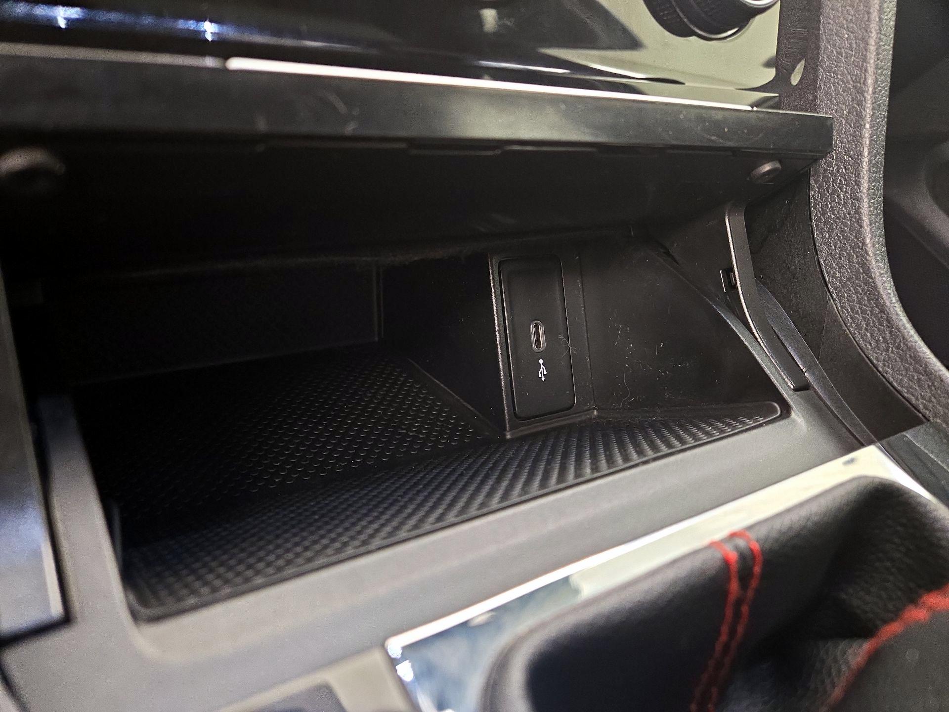 Thumbnail: 2021 Volkswagen Golf - 19